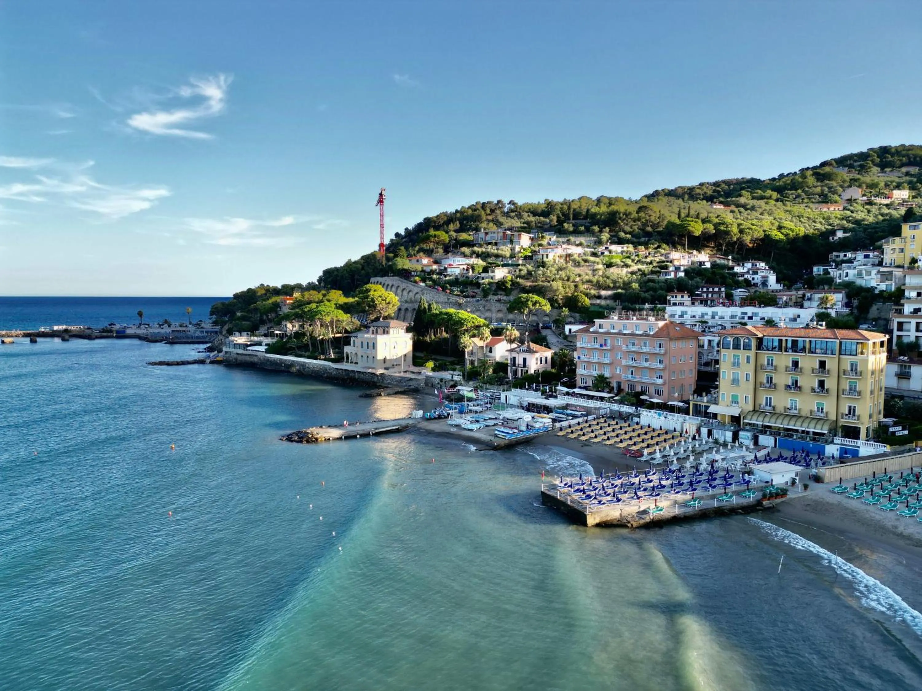 Property building in Hotel Golfo e Palme