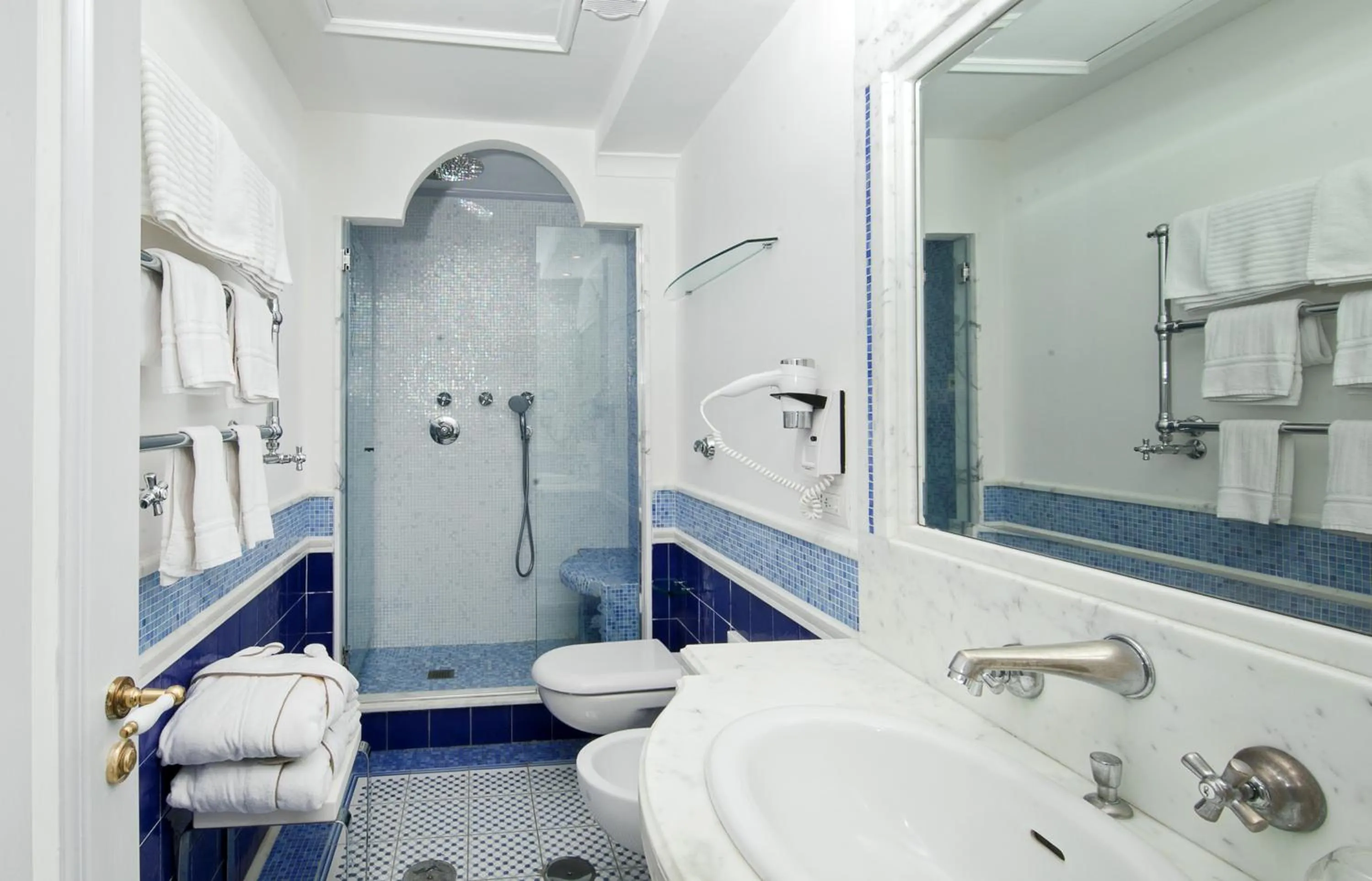 Bathroom in Luxury Villa Excelsior Parco