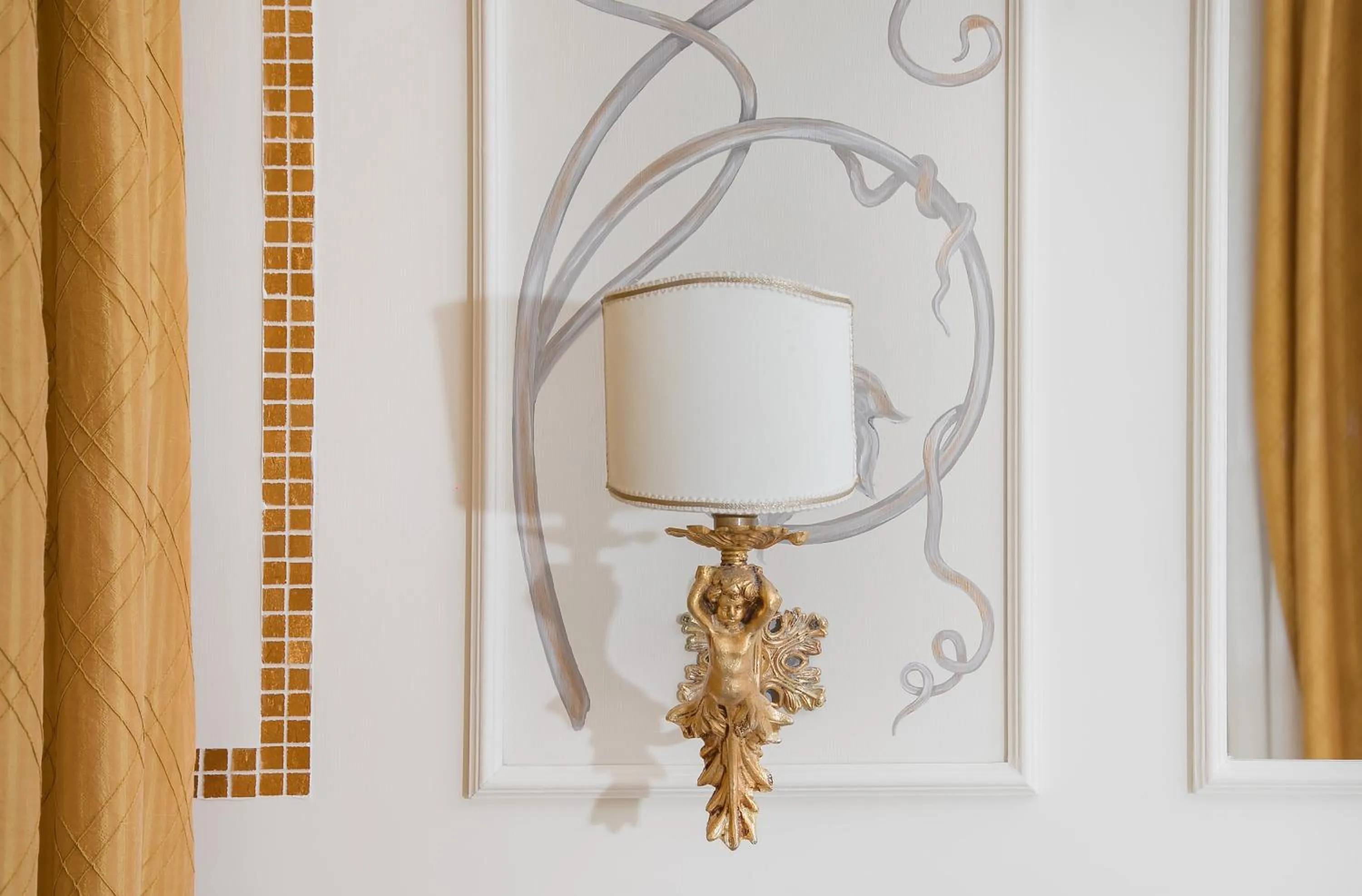 Decorative detail in Luxury Villa Excelsior Parco