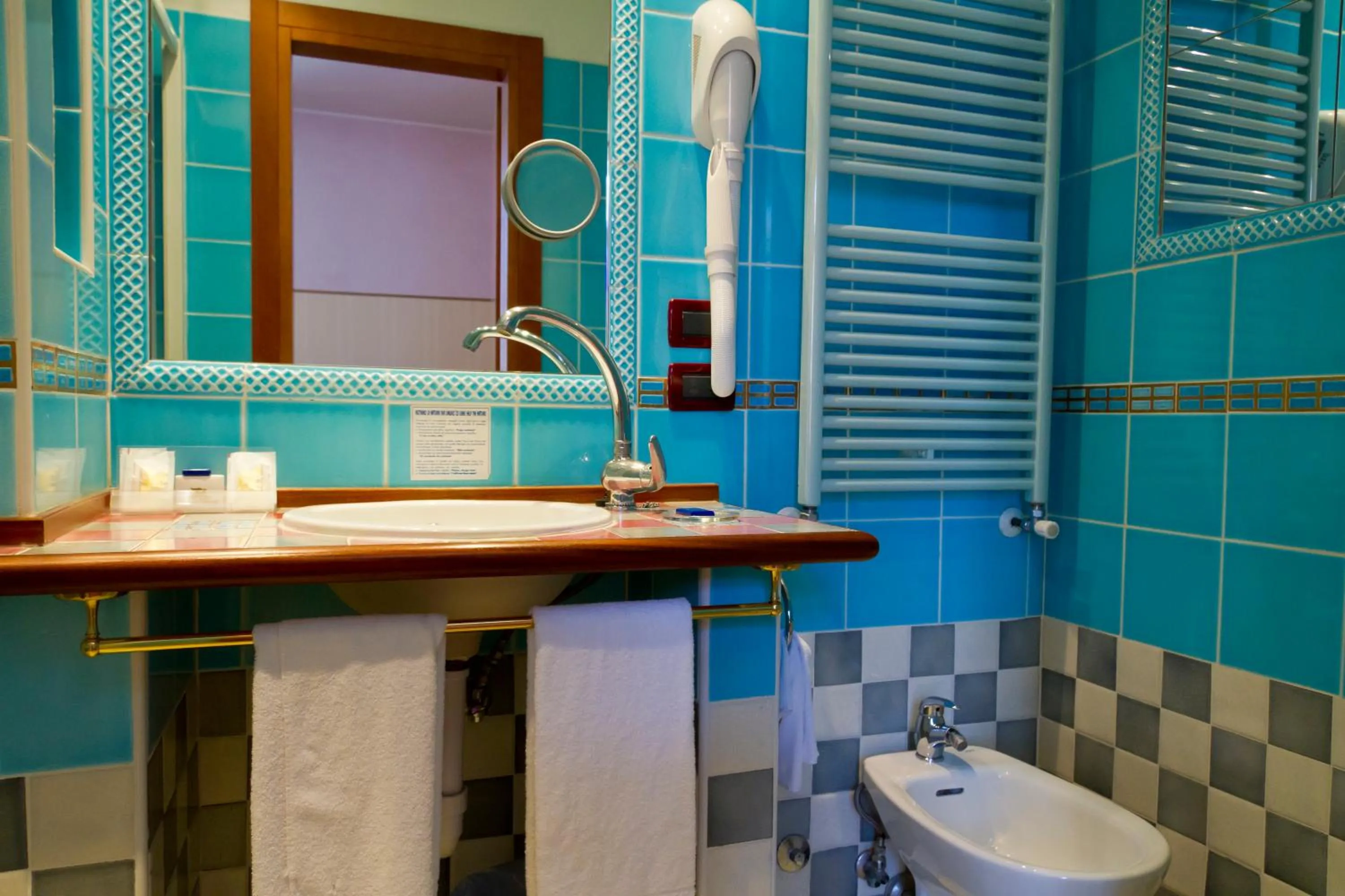 Bathroom in Hotel Atlanta Augustus