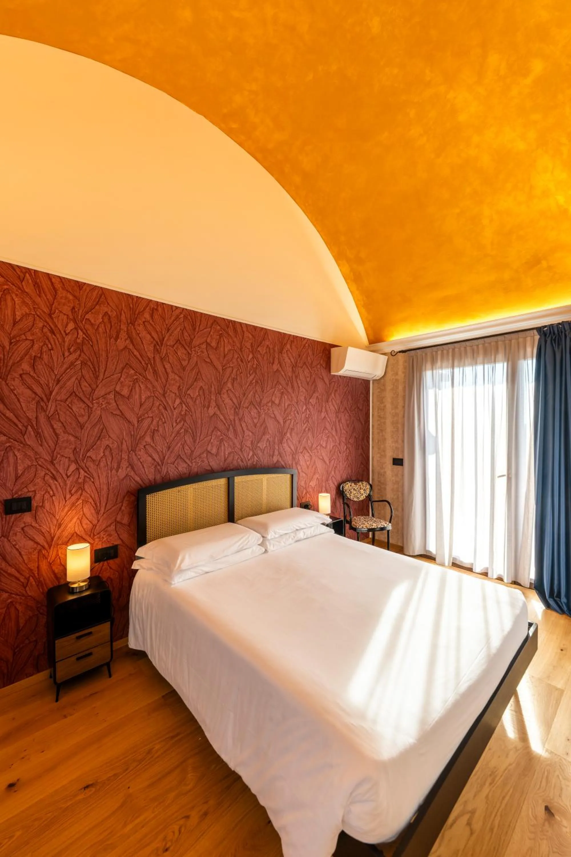 Bed in Hotel Atlanta Augustus