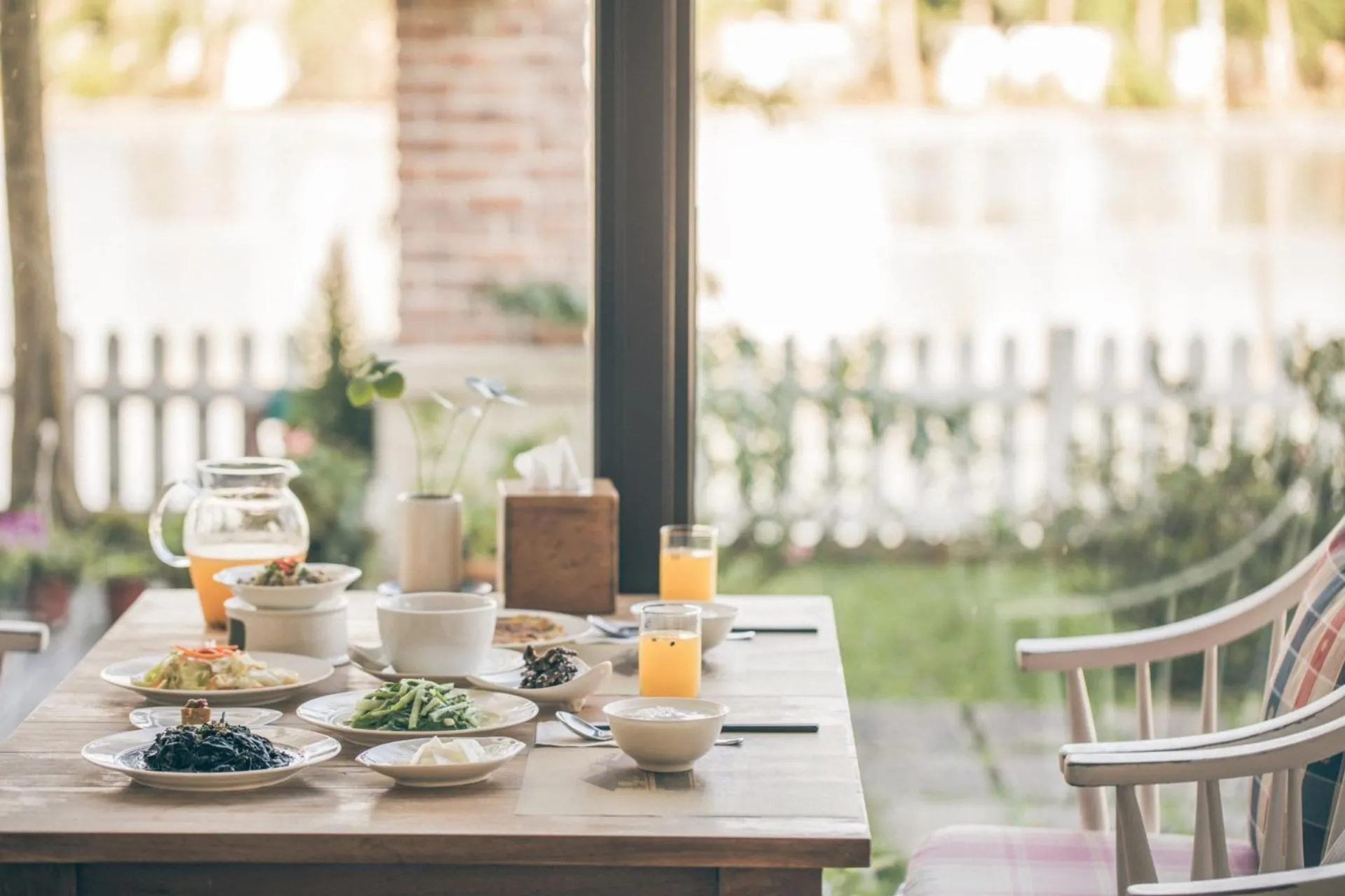 Breakfast in Sunday Home