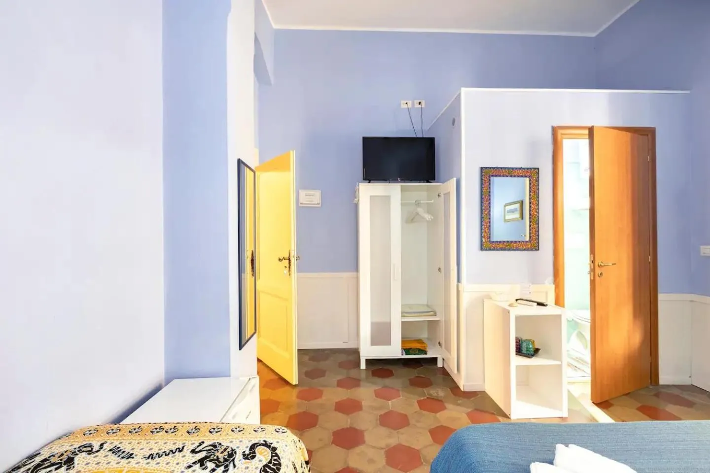 TV and multimedia, Bed in Anirbas