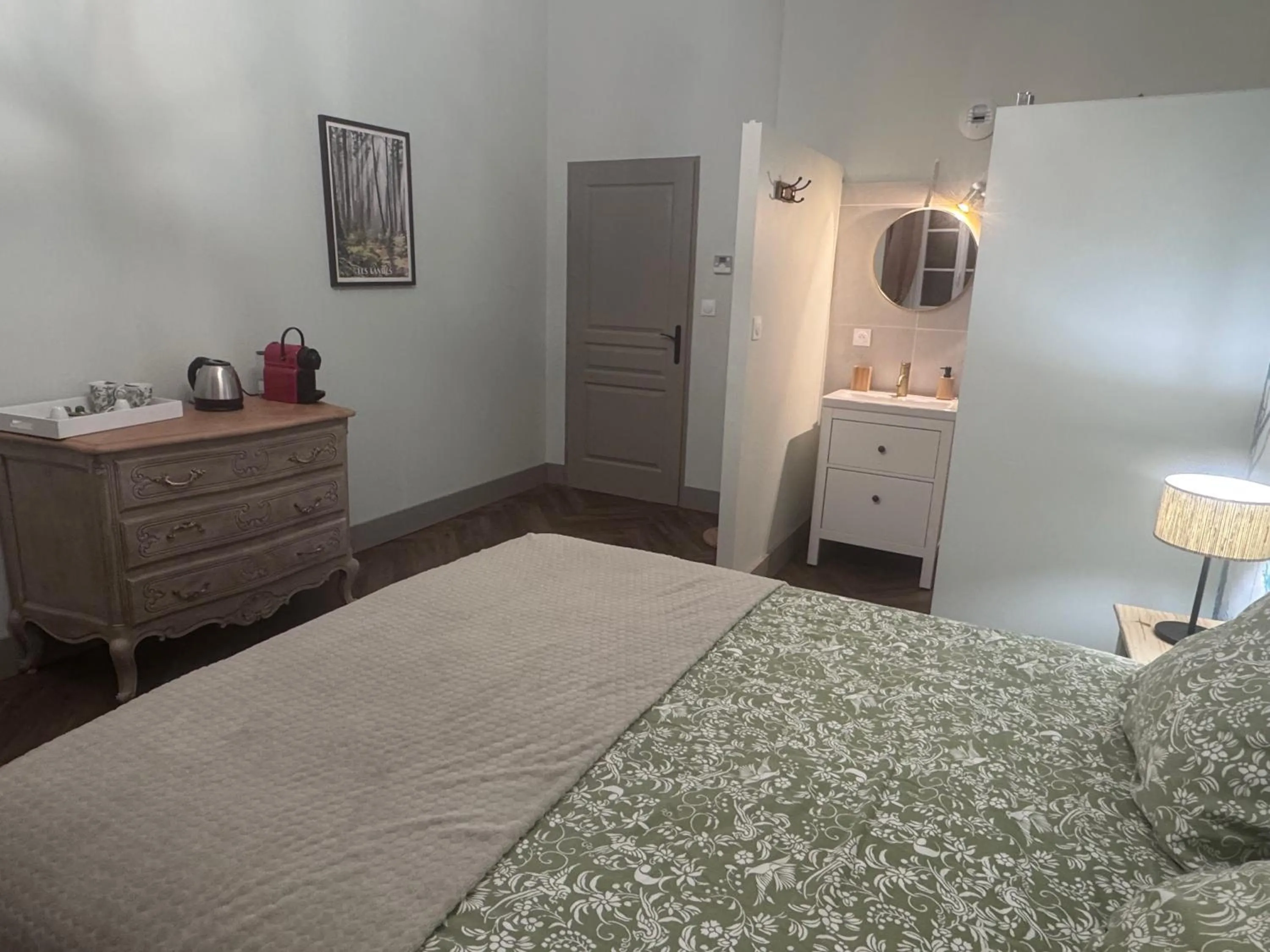 Photo of the whole room, Bed in La Maison Florence