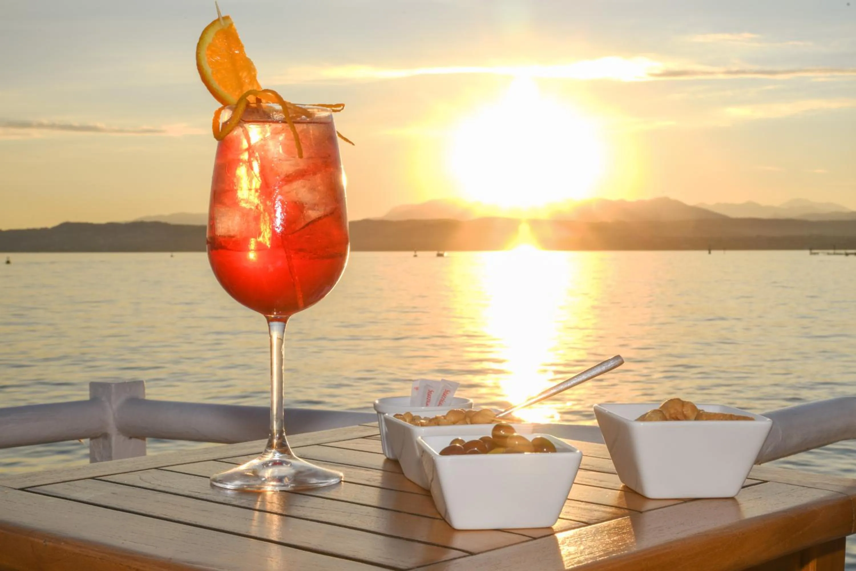 Restaurant/places to eat in Hotel Flaminia