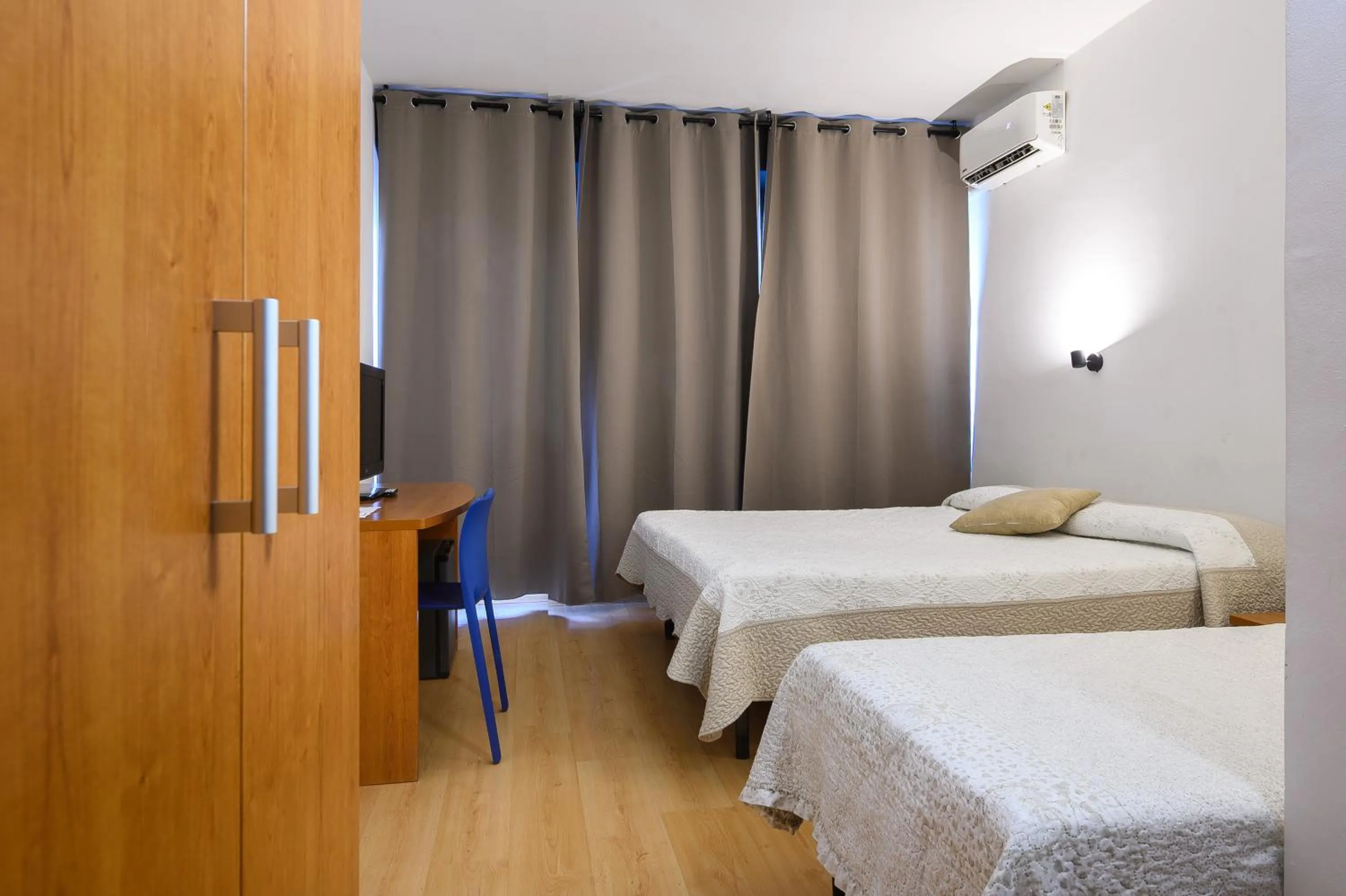 Bed in Hotel Anna Siena Nord