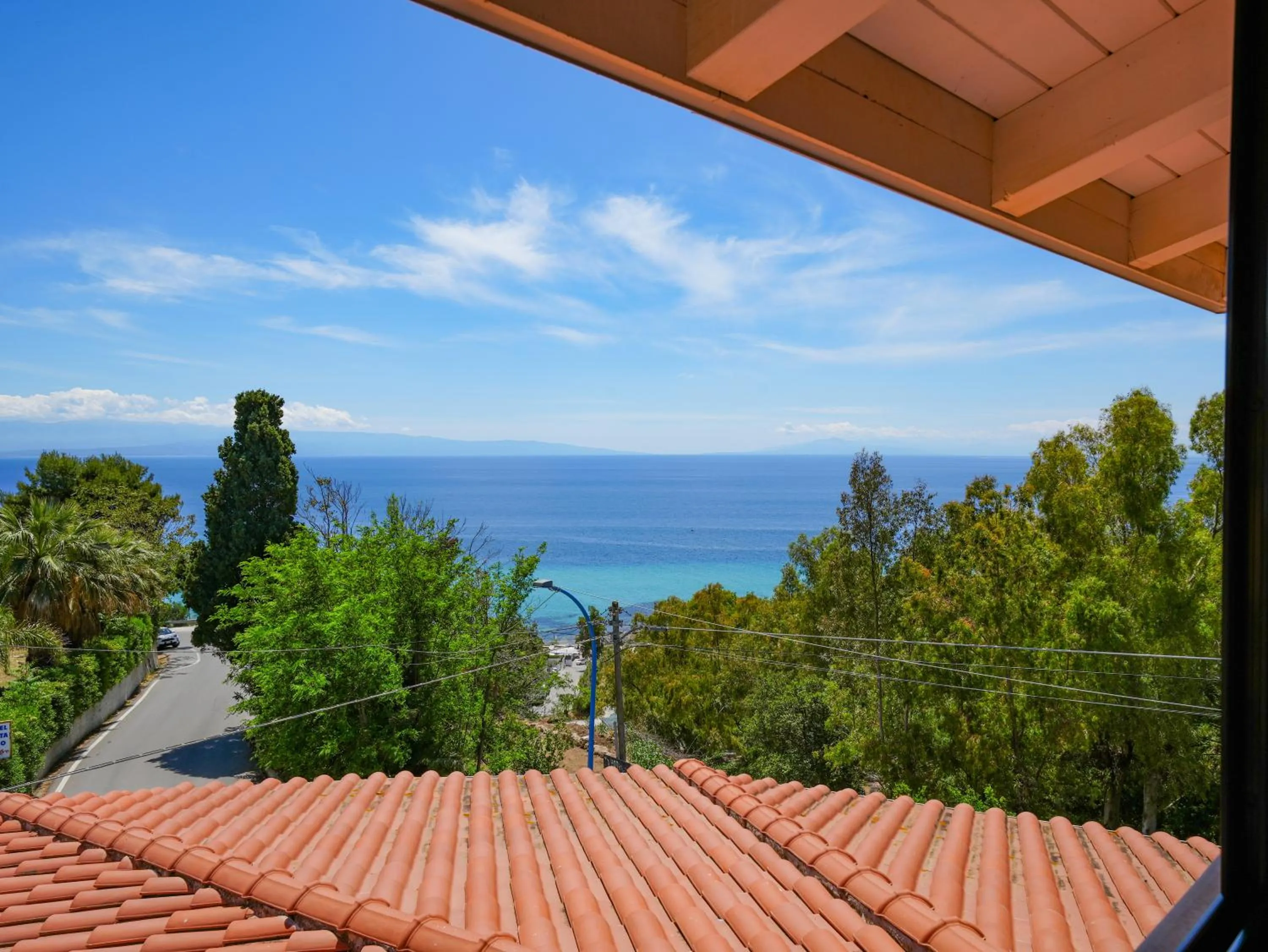 Hotel MARINELLA parking wi-fi spiaggia attrezzata