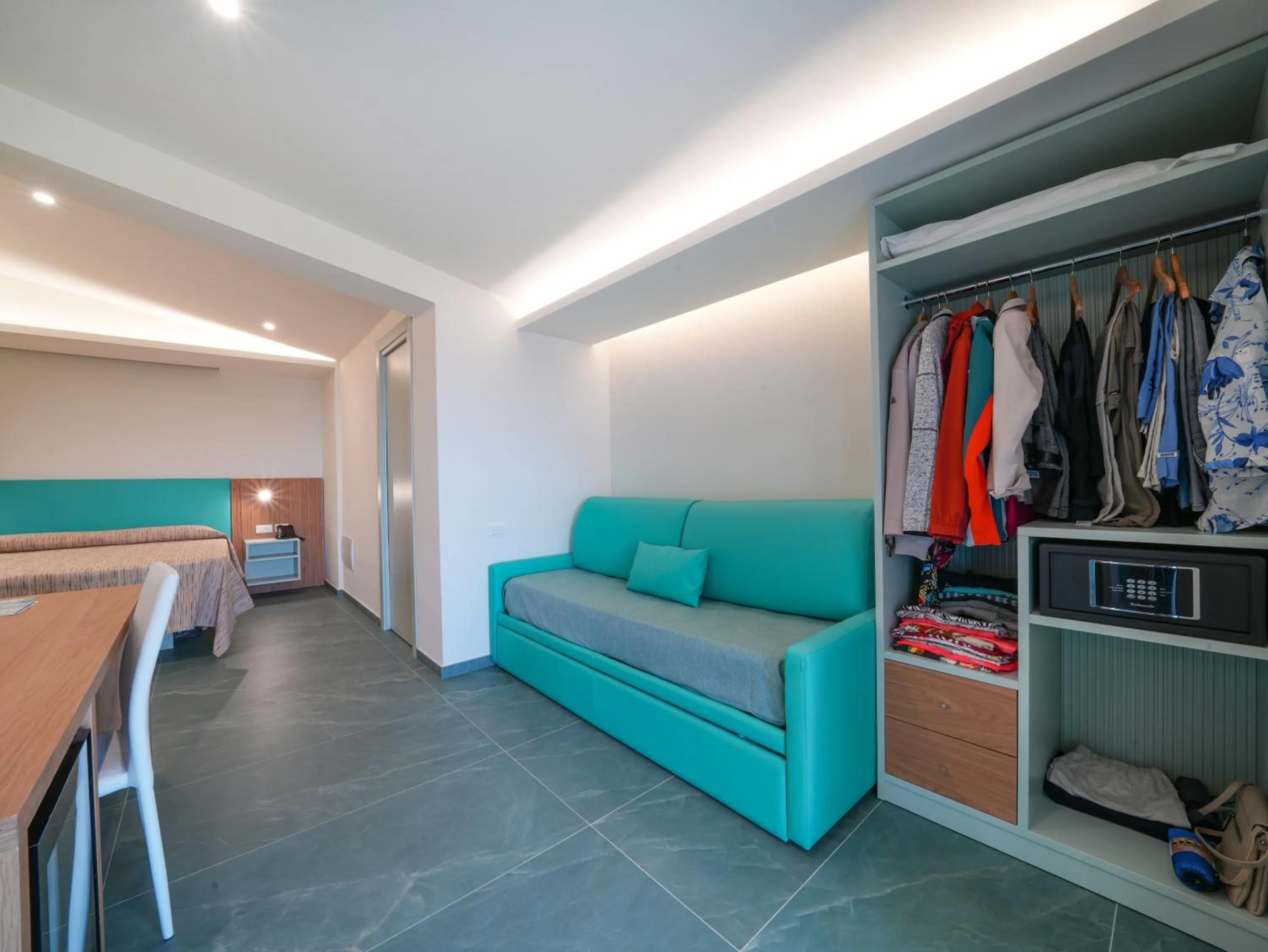 Hotel MARINELLA parking wi-fi spiaggia attrezzata