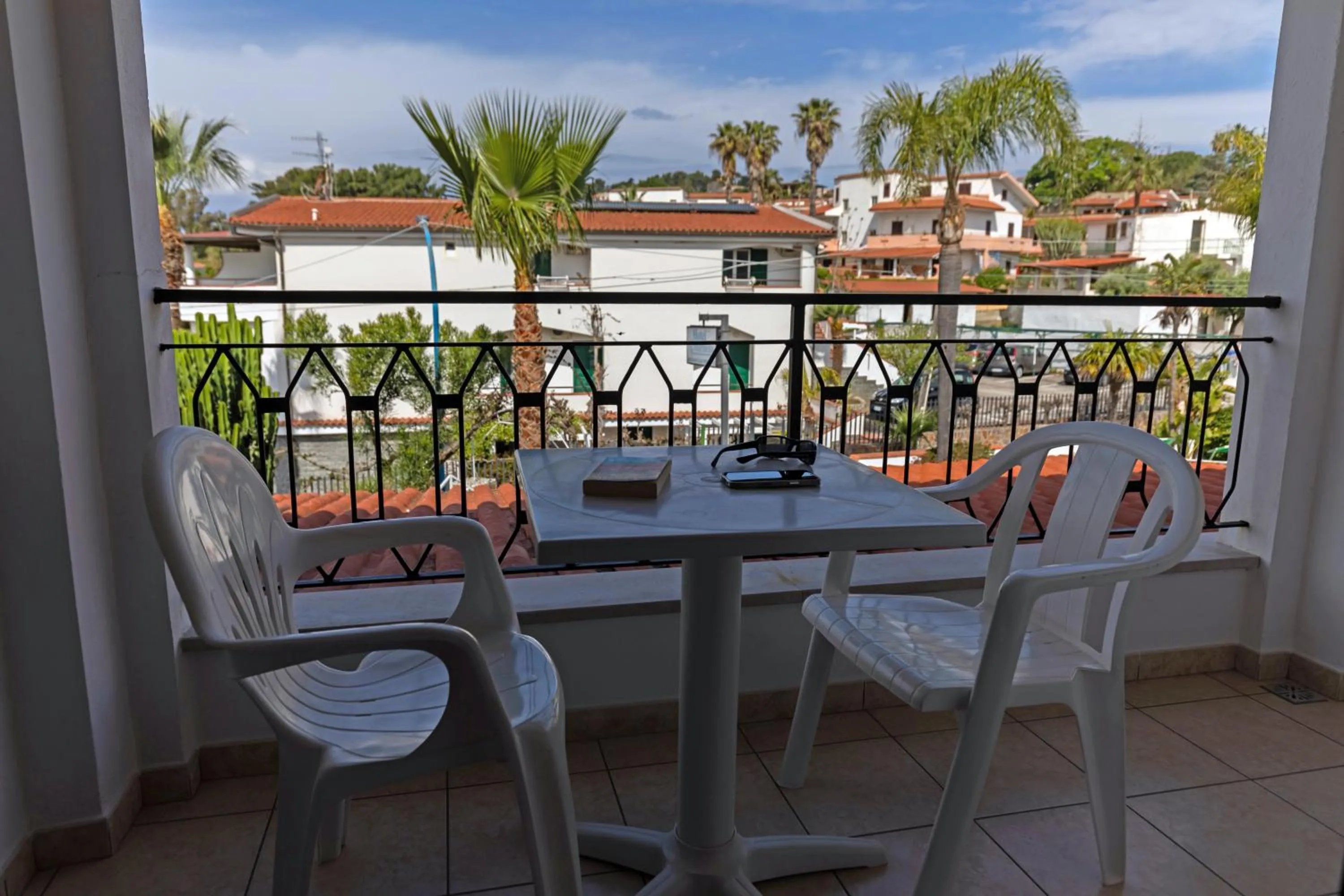 Balcony/Terrace in Hotel MARINELLA parking wi-fi spiaggia attrezzata