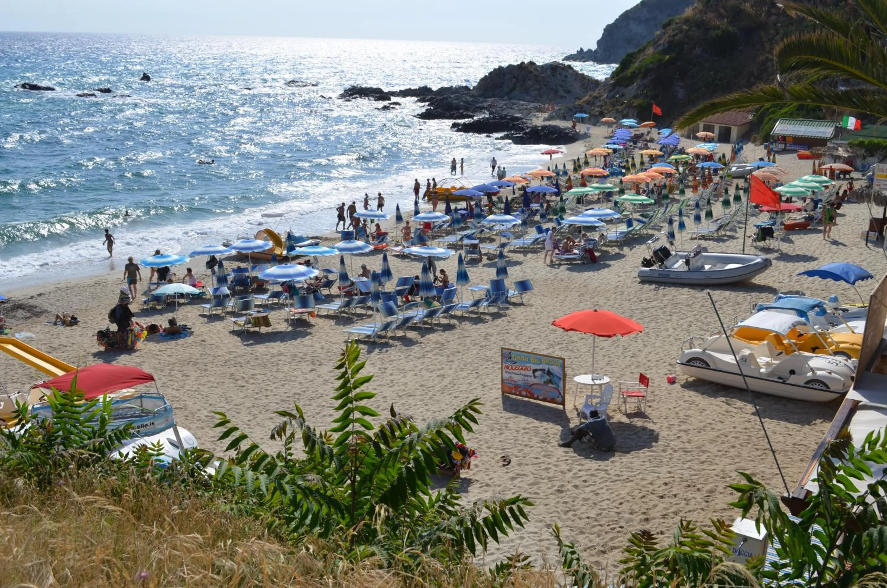 People in Hotel MARINELLA parking wi-fi spiaggia attrezzata