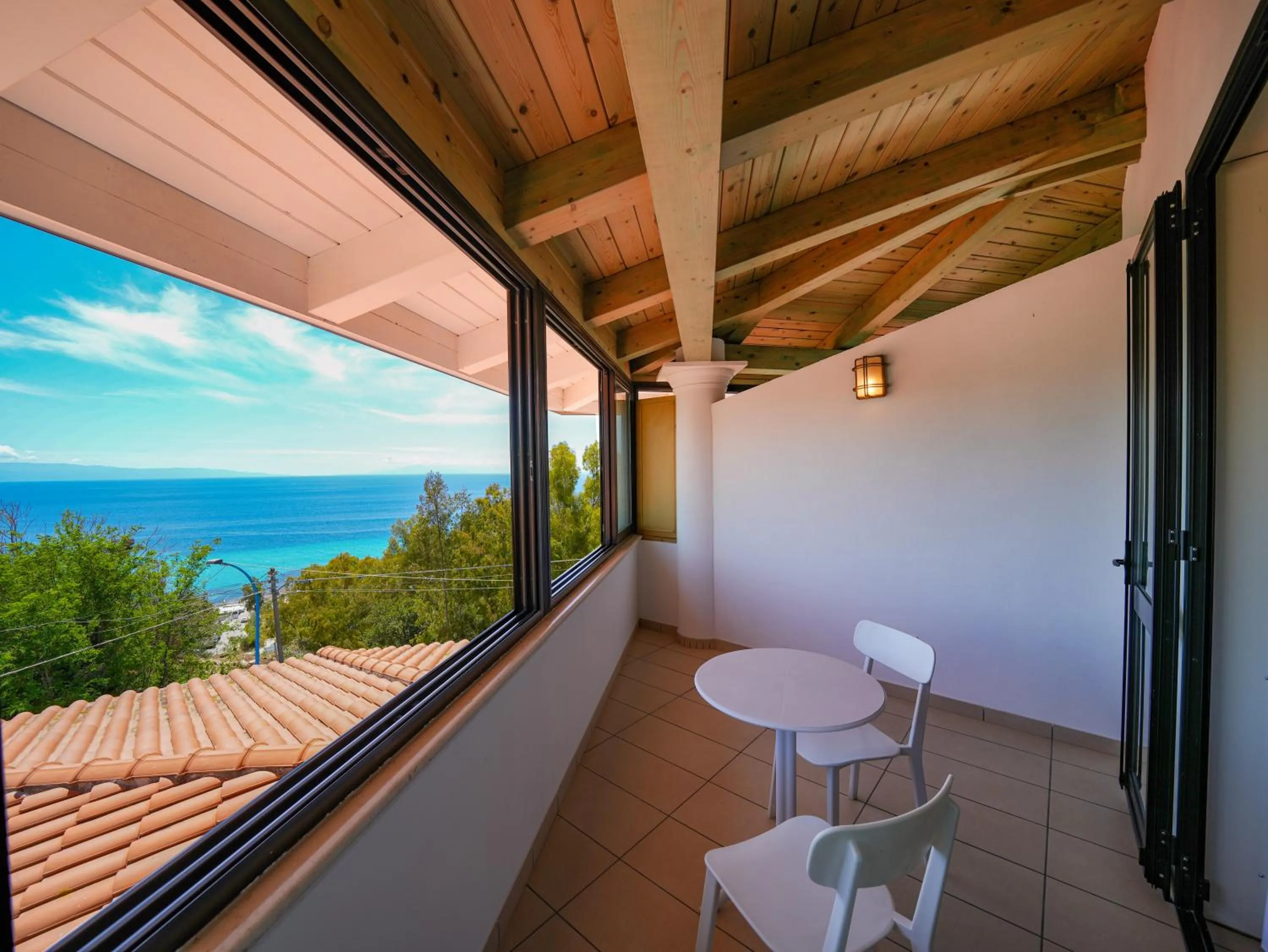 Swimming pool in Hotel MARINELLA parking wi-fi spiaggia attrezzata