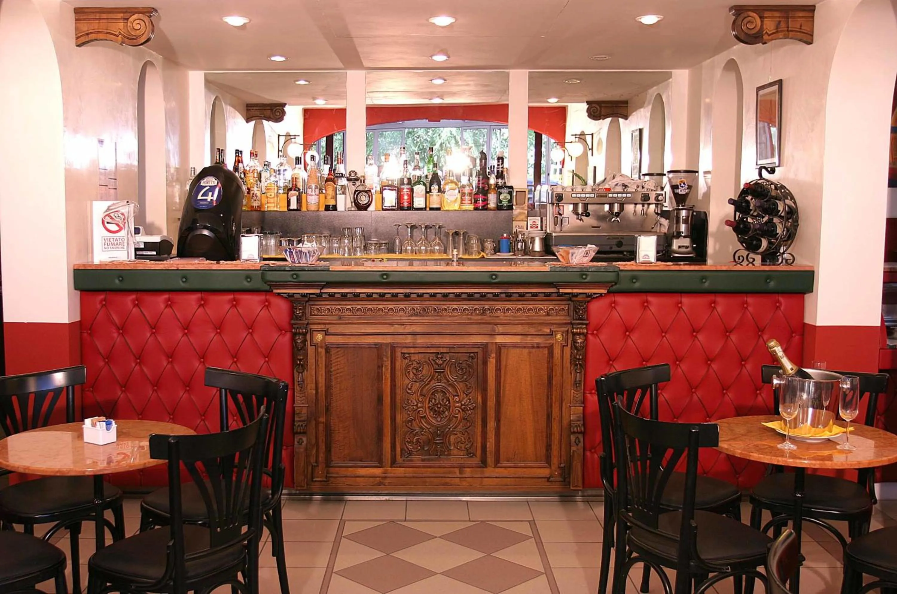 Lounge or bar in Villa Romana