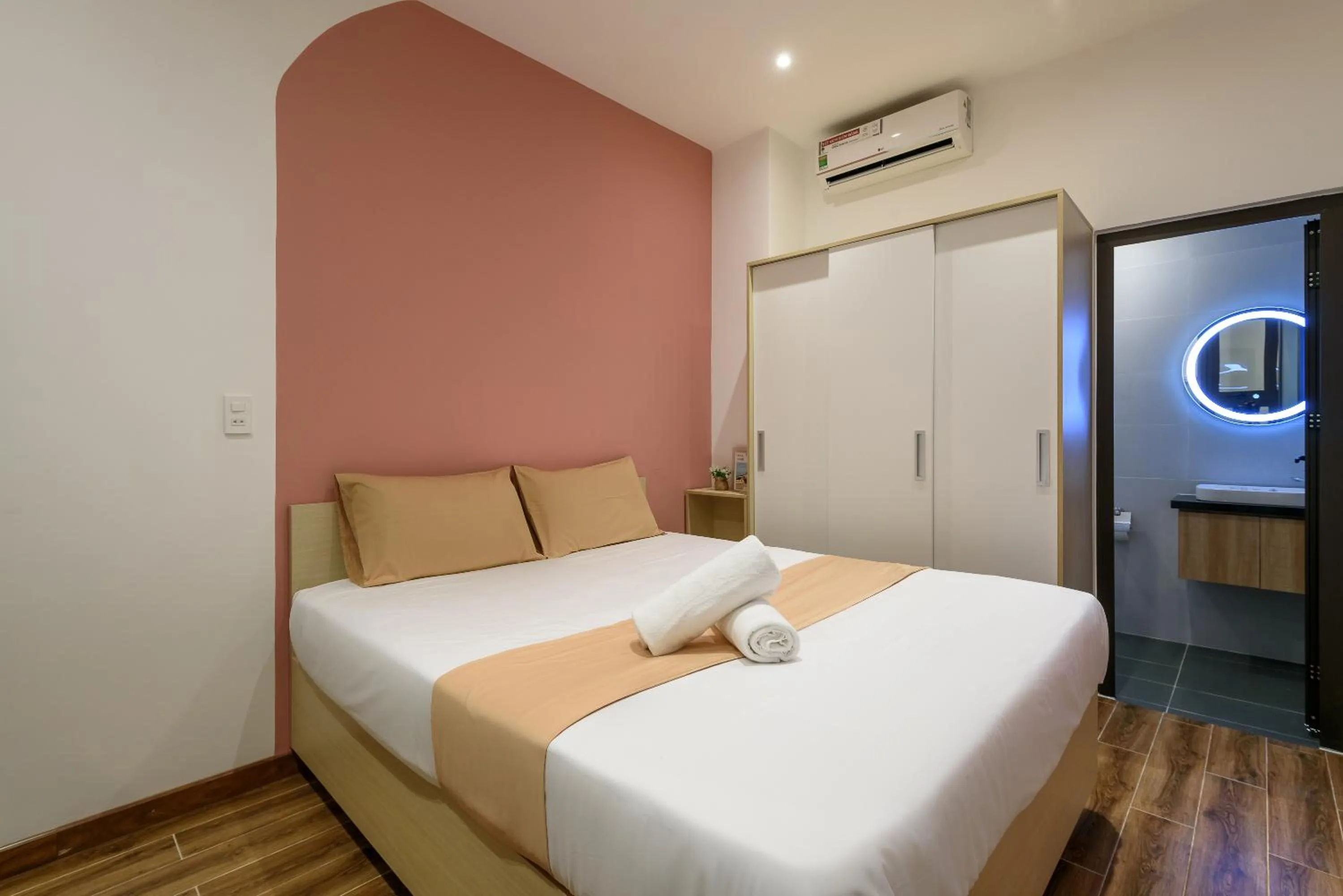 Bedroom, Bed in Cozrum Homes - June Corner