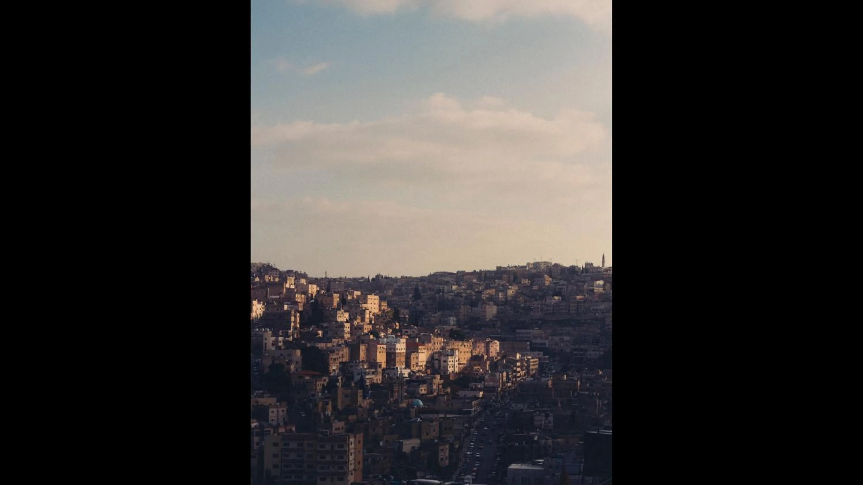 The Royal Luxury Superior Queen cot