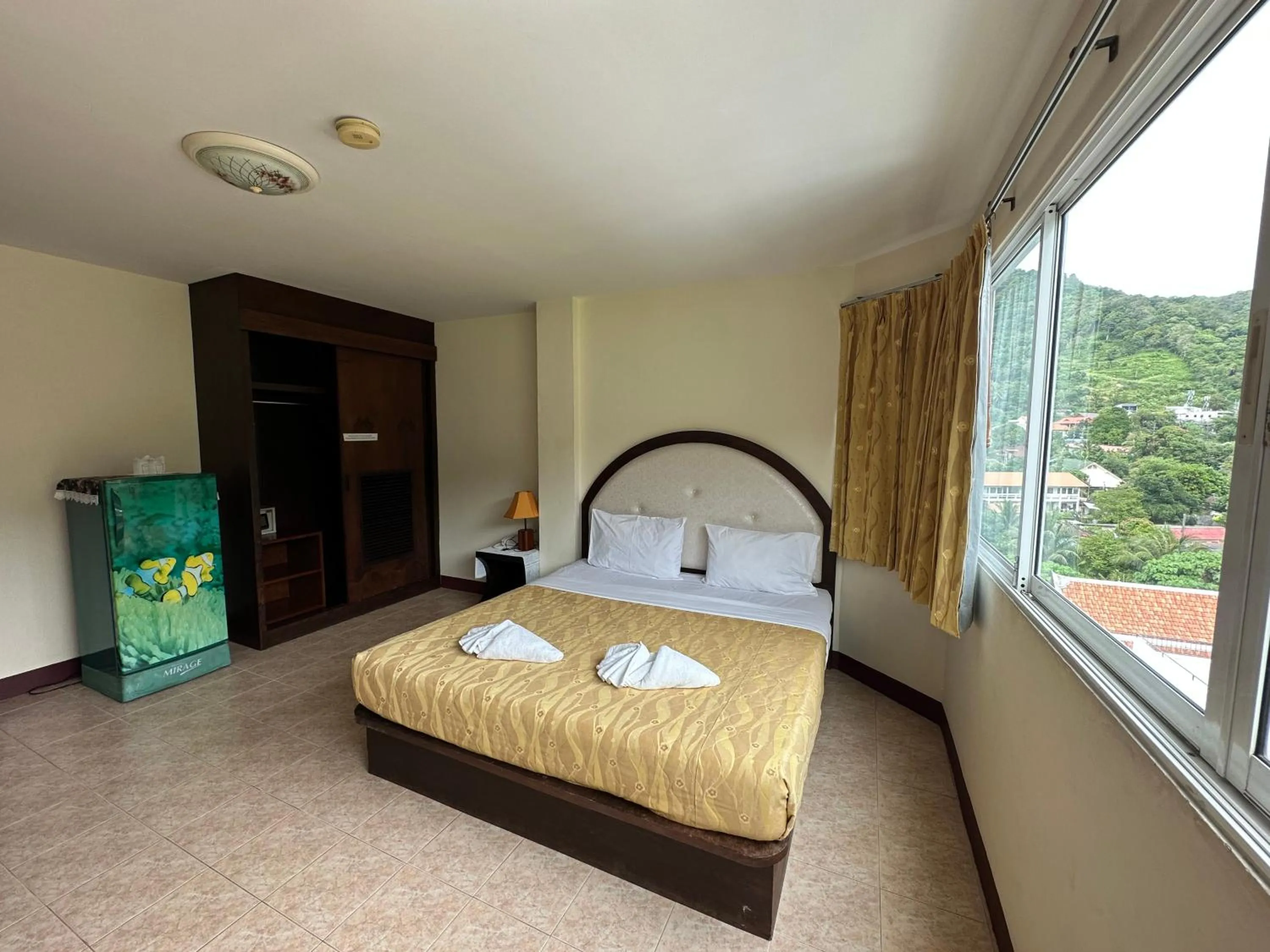 Bed in Kata Place Hotel