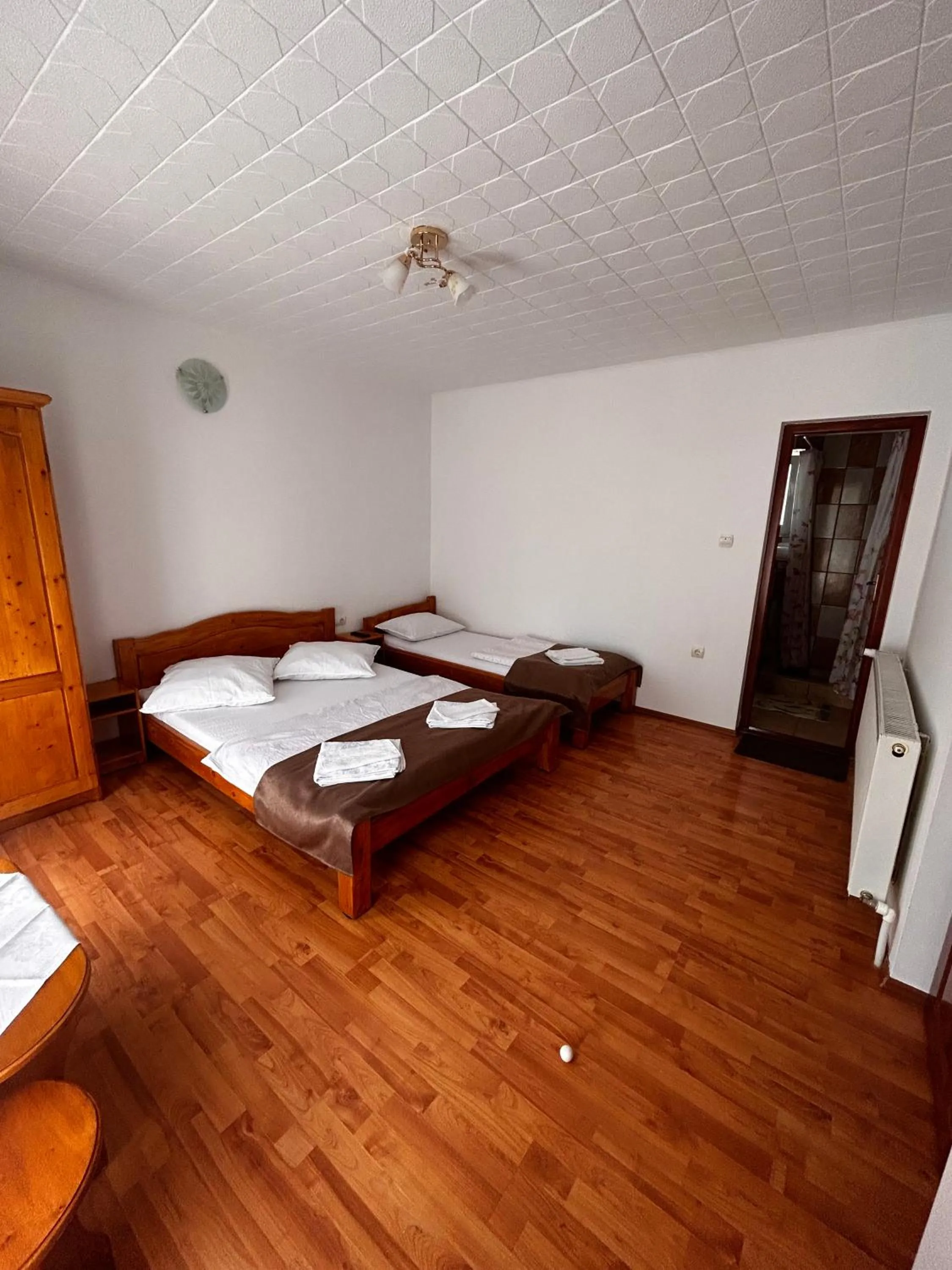 Bed in PENSIUNEA KELEMEN