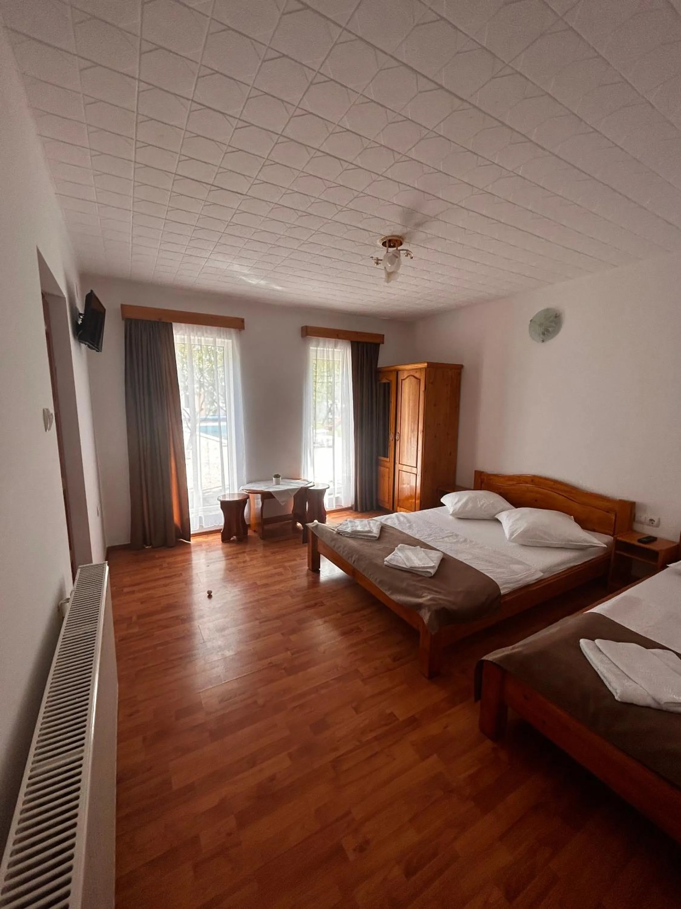 Bed in PENSIUNEA KELEMEN