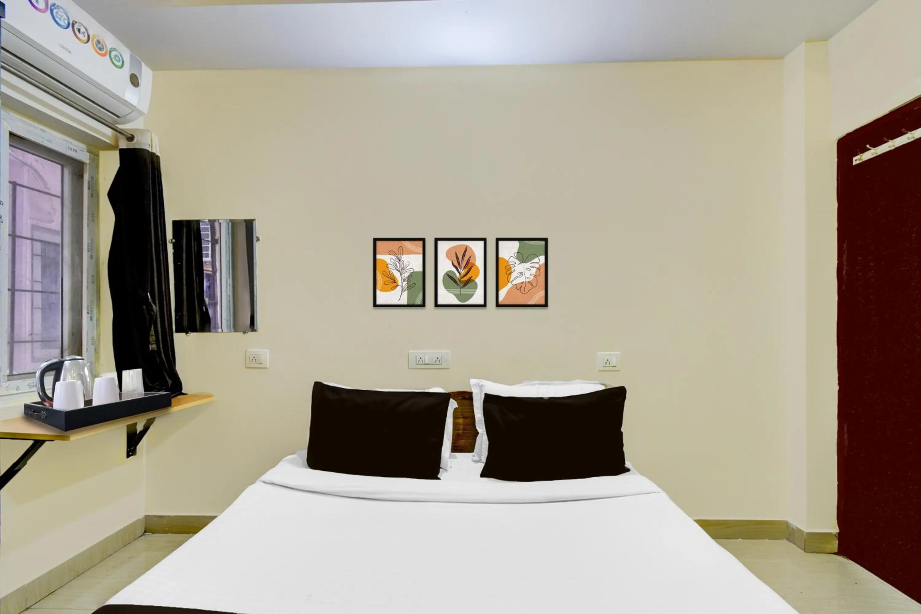 Bedroom, Bed in Super Collection O Gachibowli