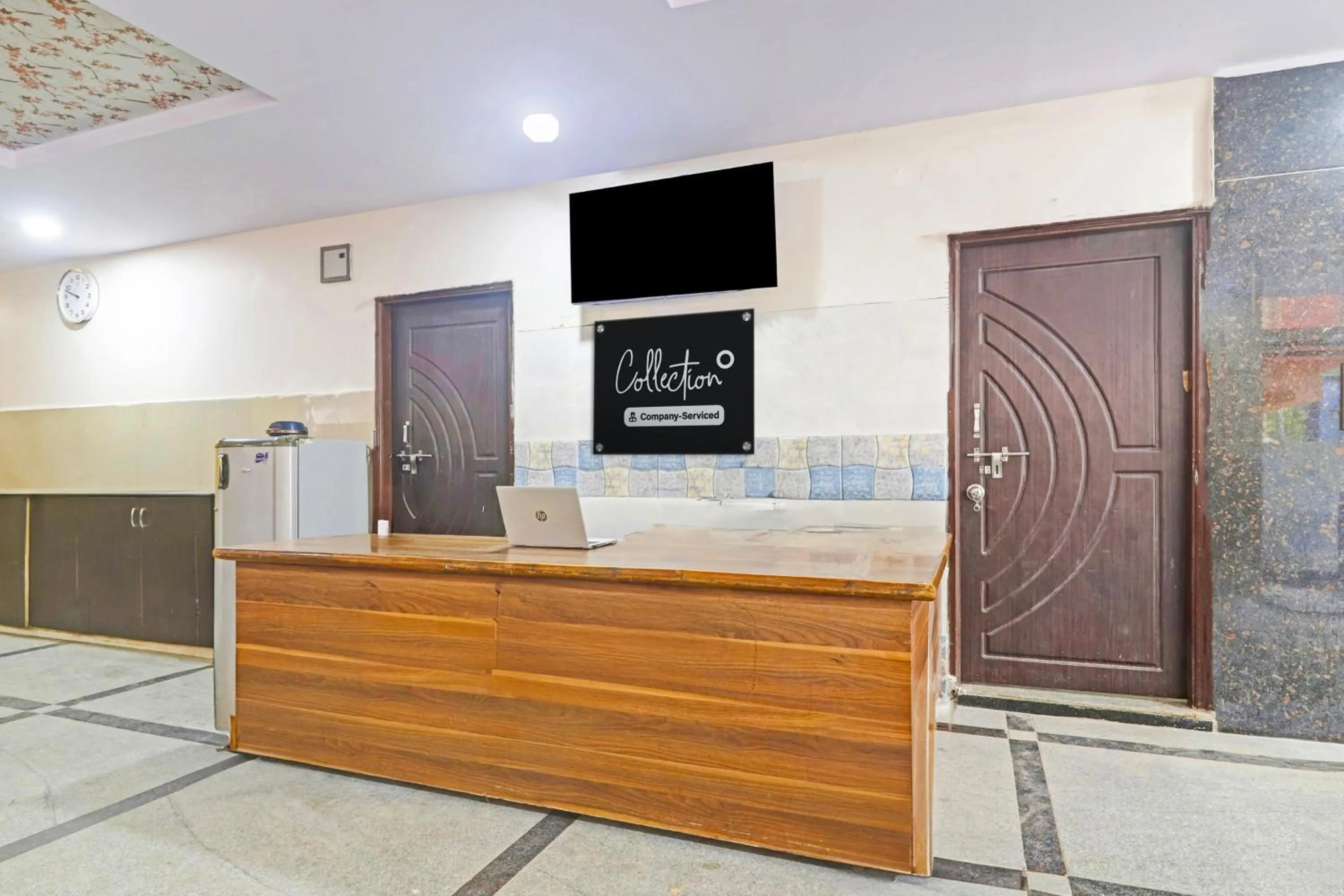 Lobby or reception in Super Collection O Gachibowli