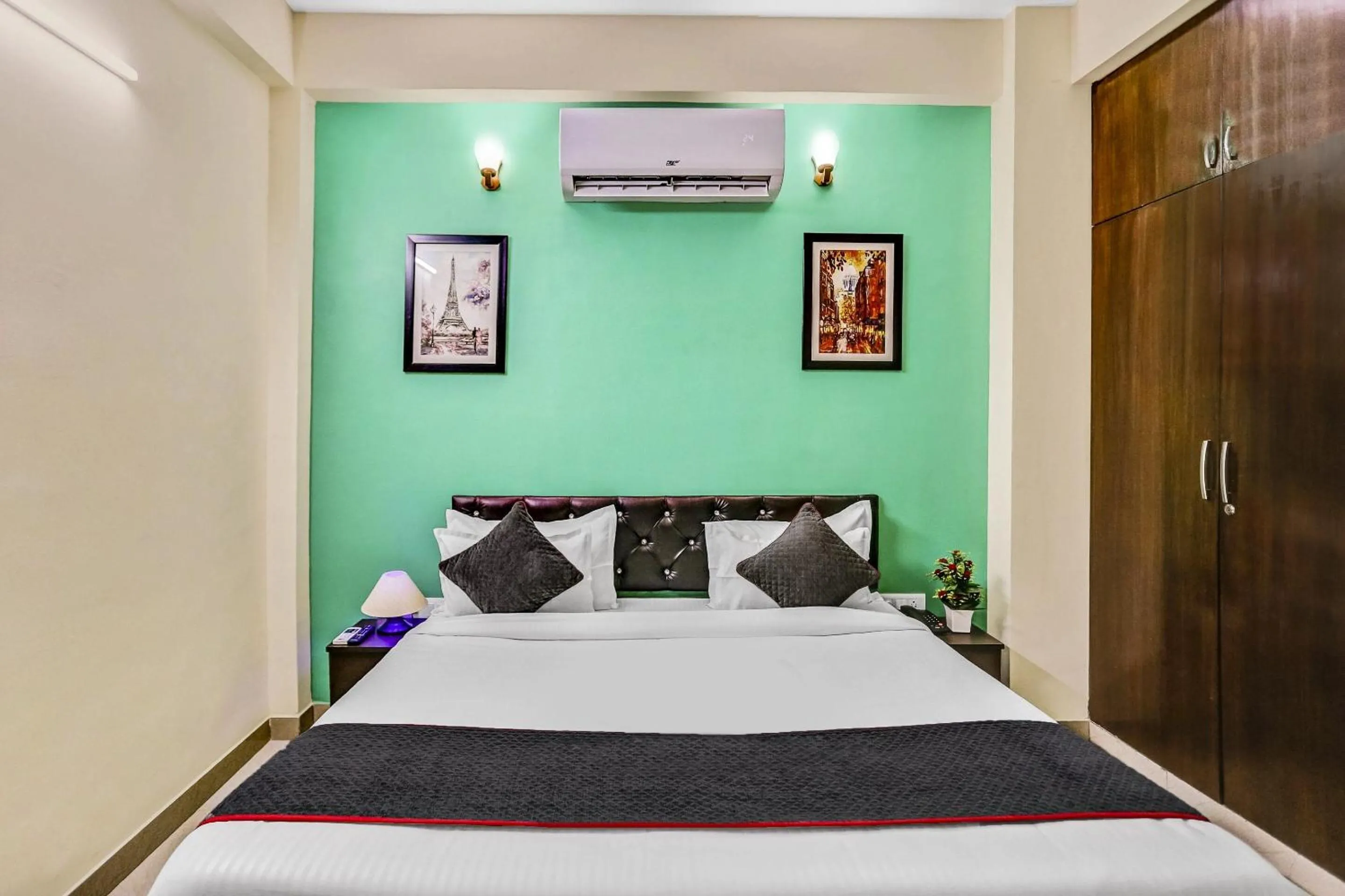 Bedroom in Townhouse Rumaisa