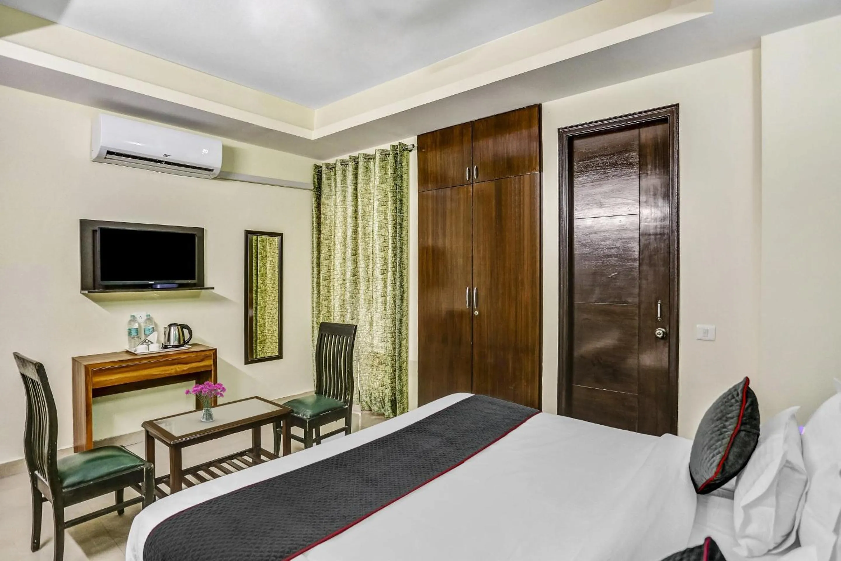 Bedroom in Townhouse Rumaisa