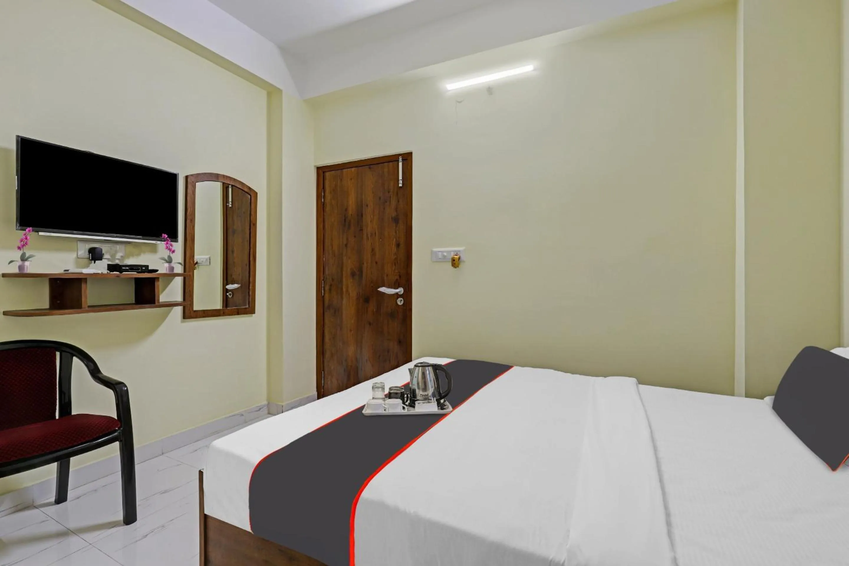 Bedroom, Bed in Super Collection O Luit Heritage