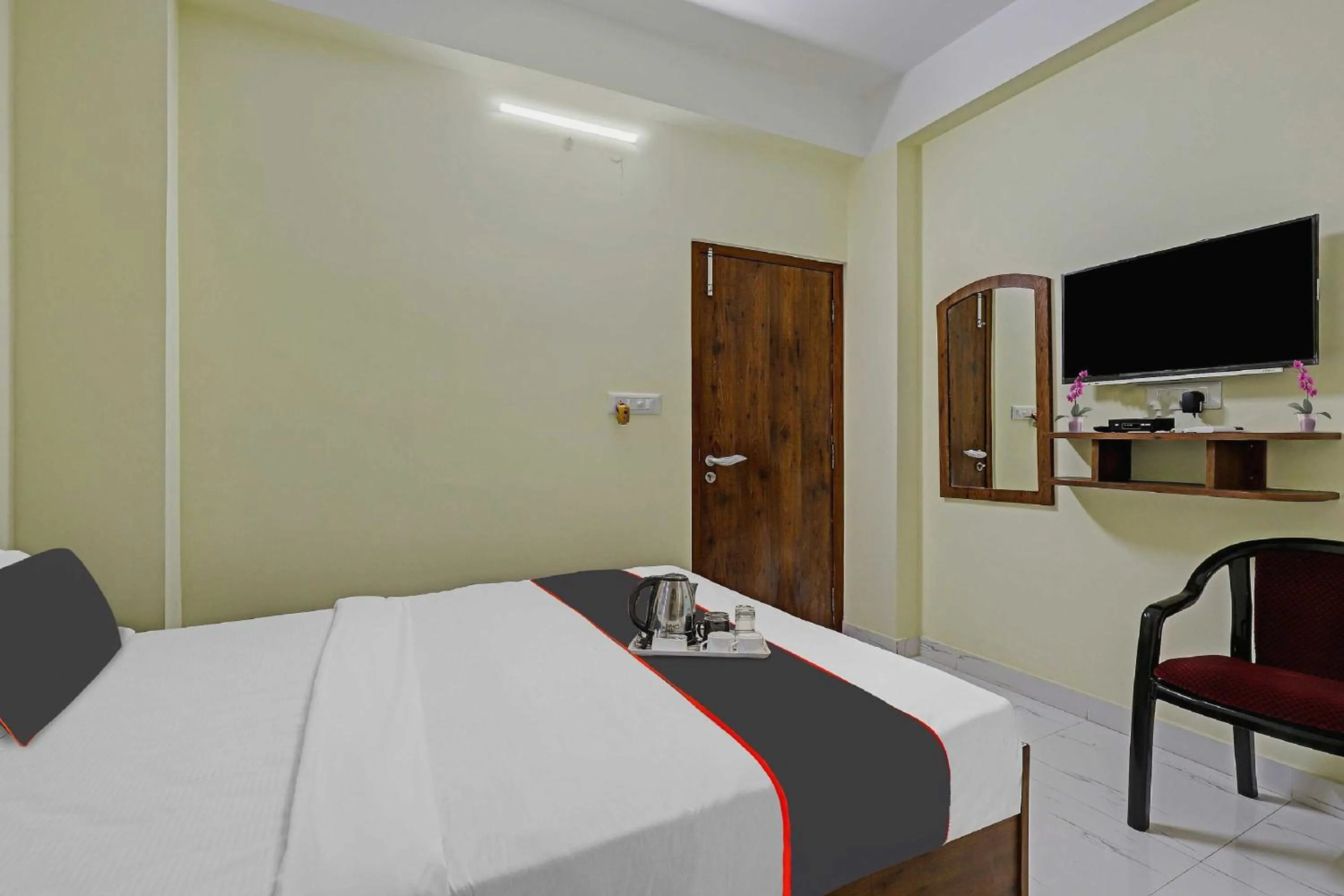 Bedroom, Bed in Super Collection O Luit Heritage