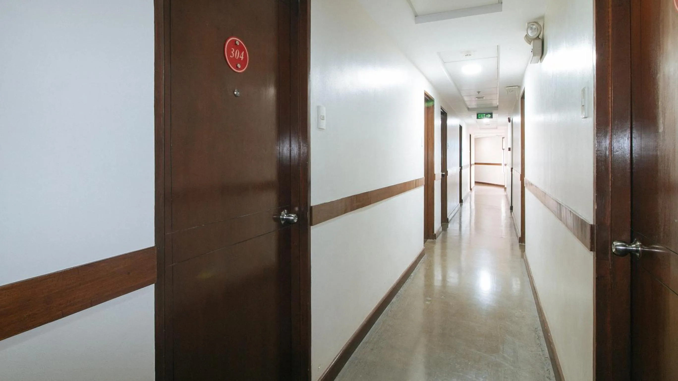 Area and facilities in RedDoorz @ Express Inn Lapu Lapu