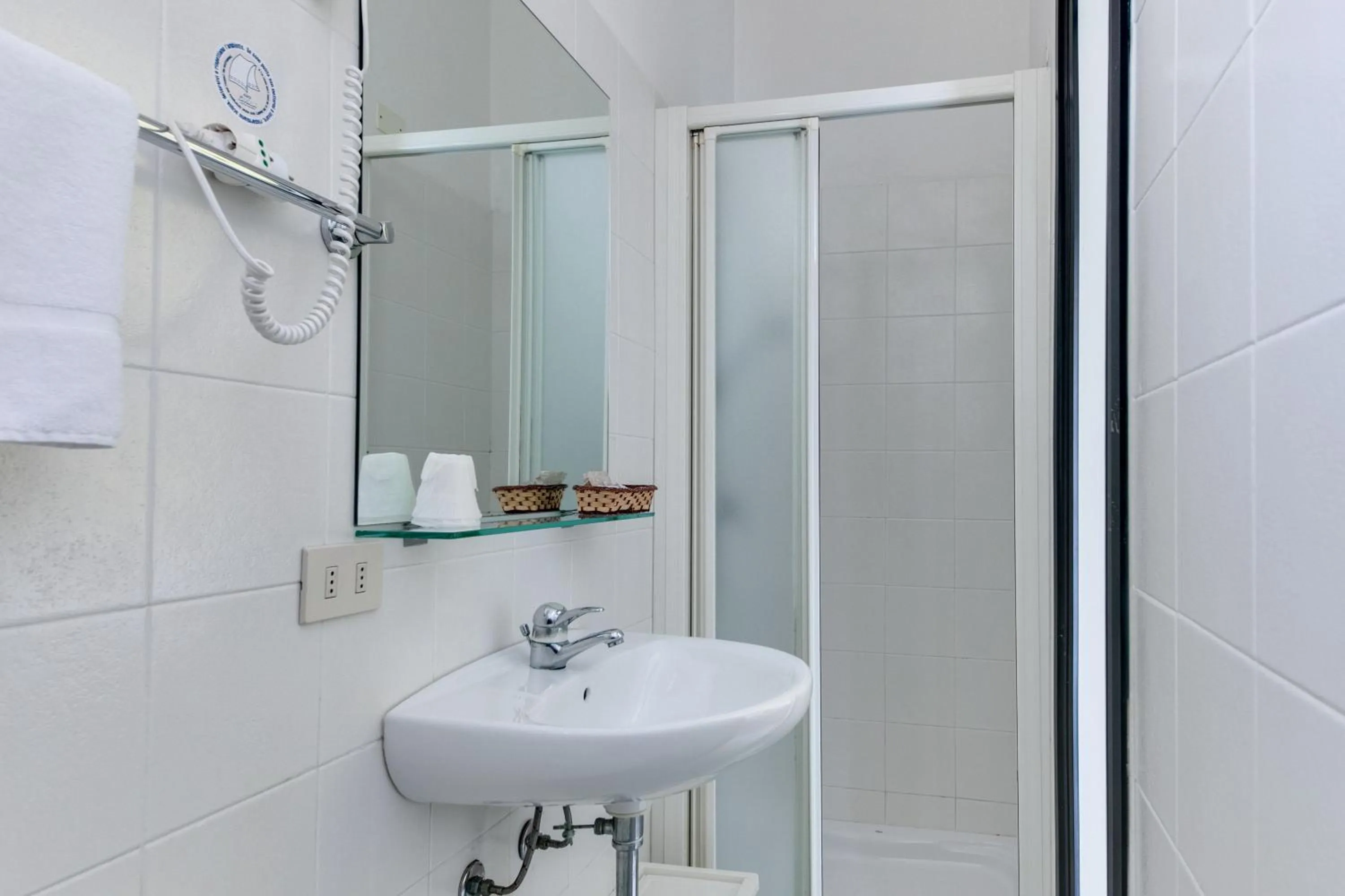 Shower in Hotel Villa Merope