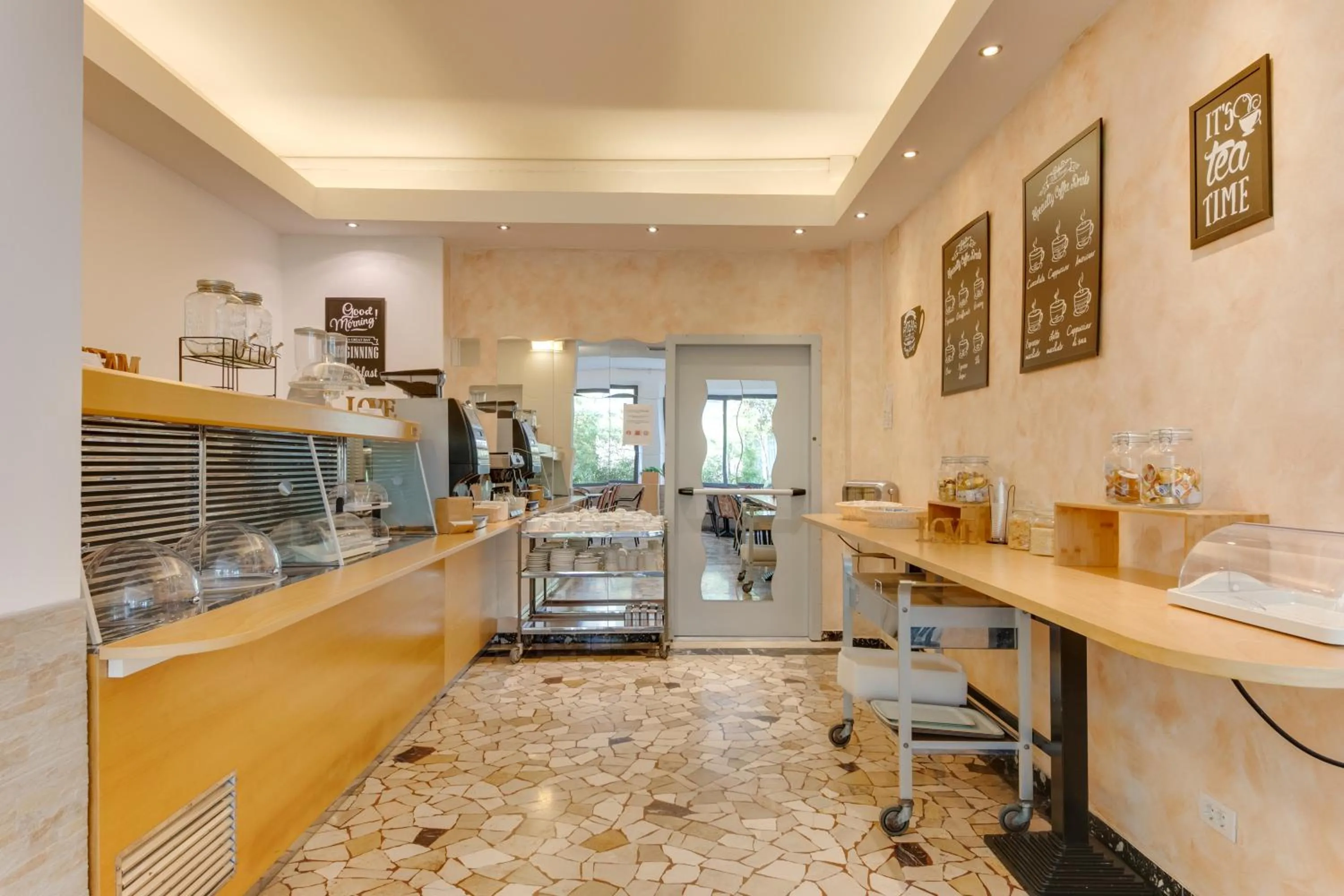 Buffet breakfast in Hotel Villa Merope