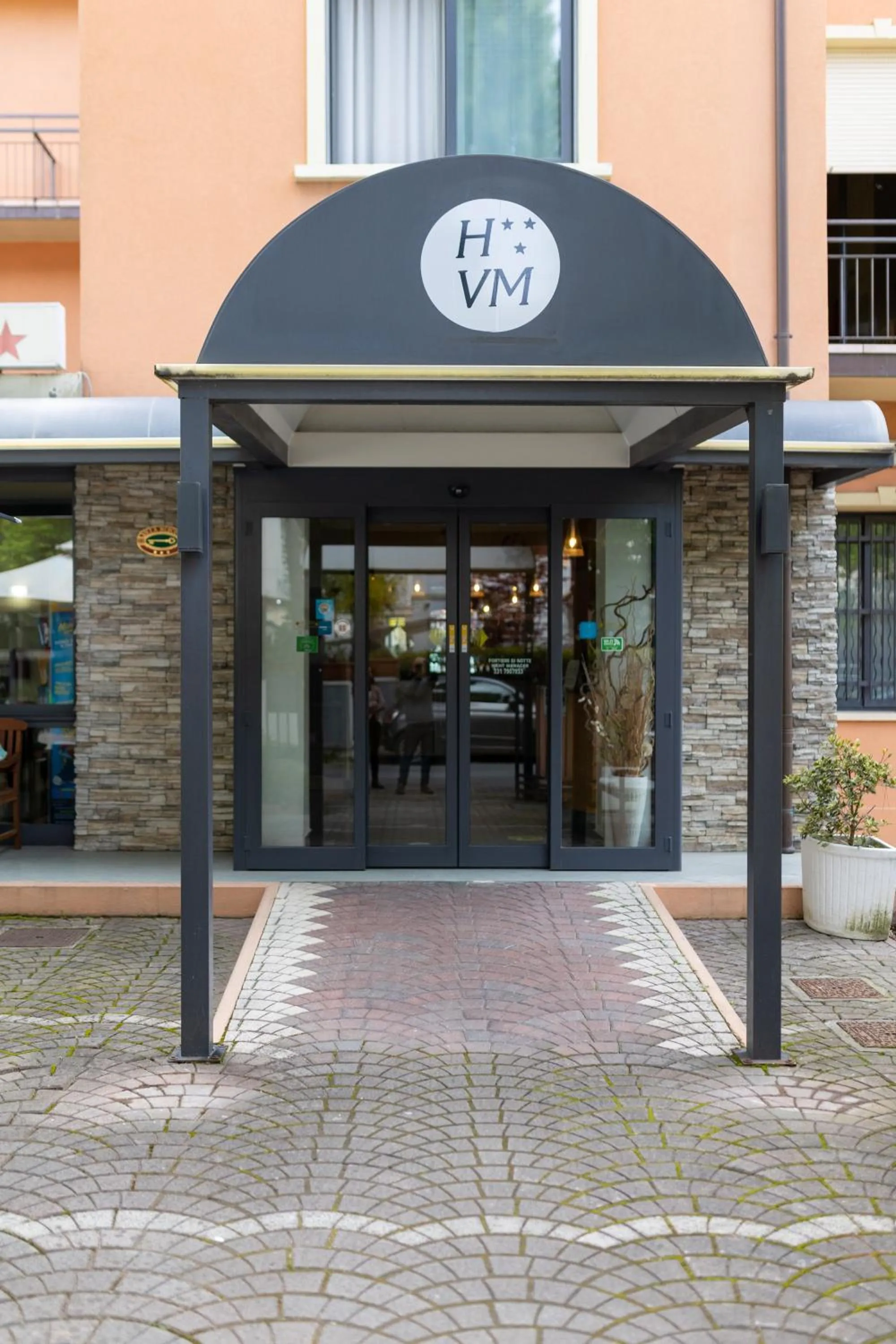Facade/entrance in Hotel Villa Merope