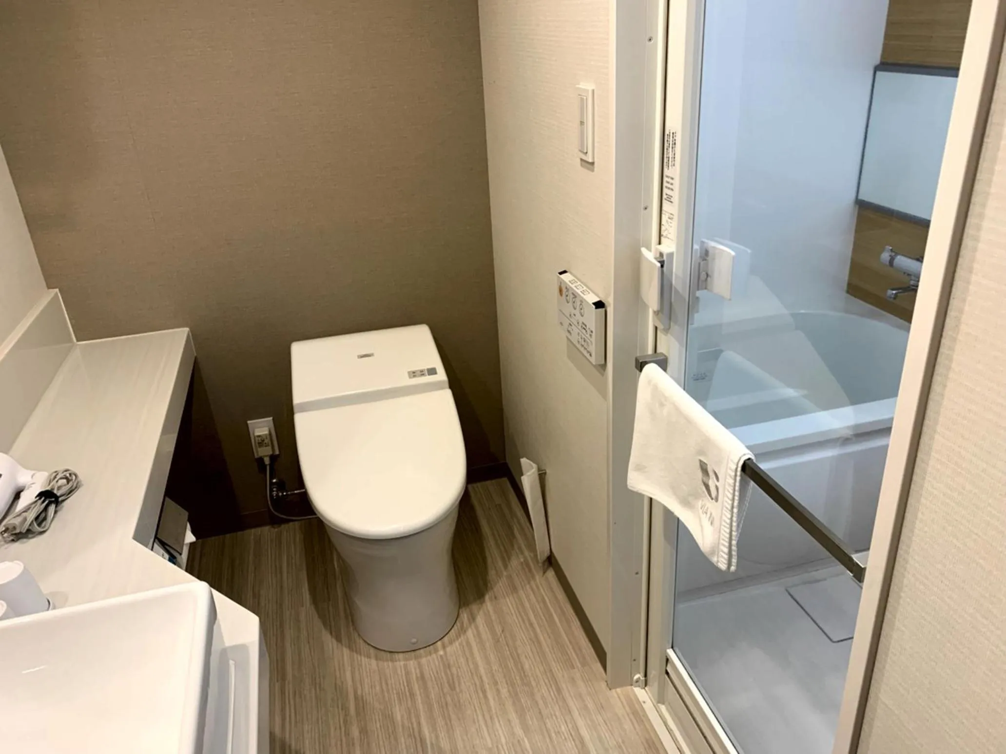 Toilet in Via Inn Nagoya Shinkansen-guchi