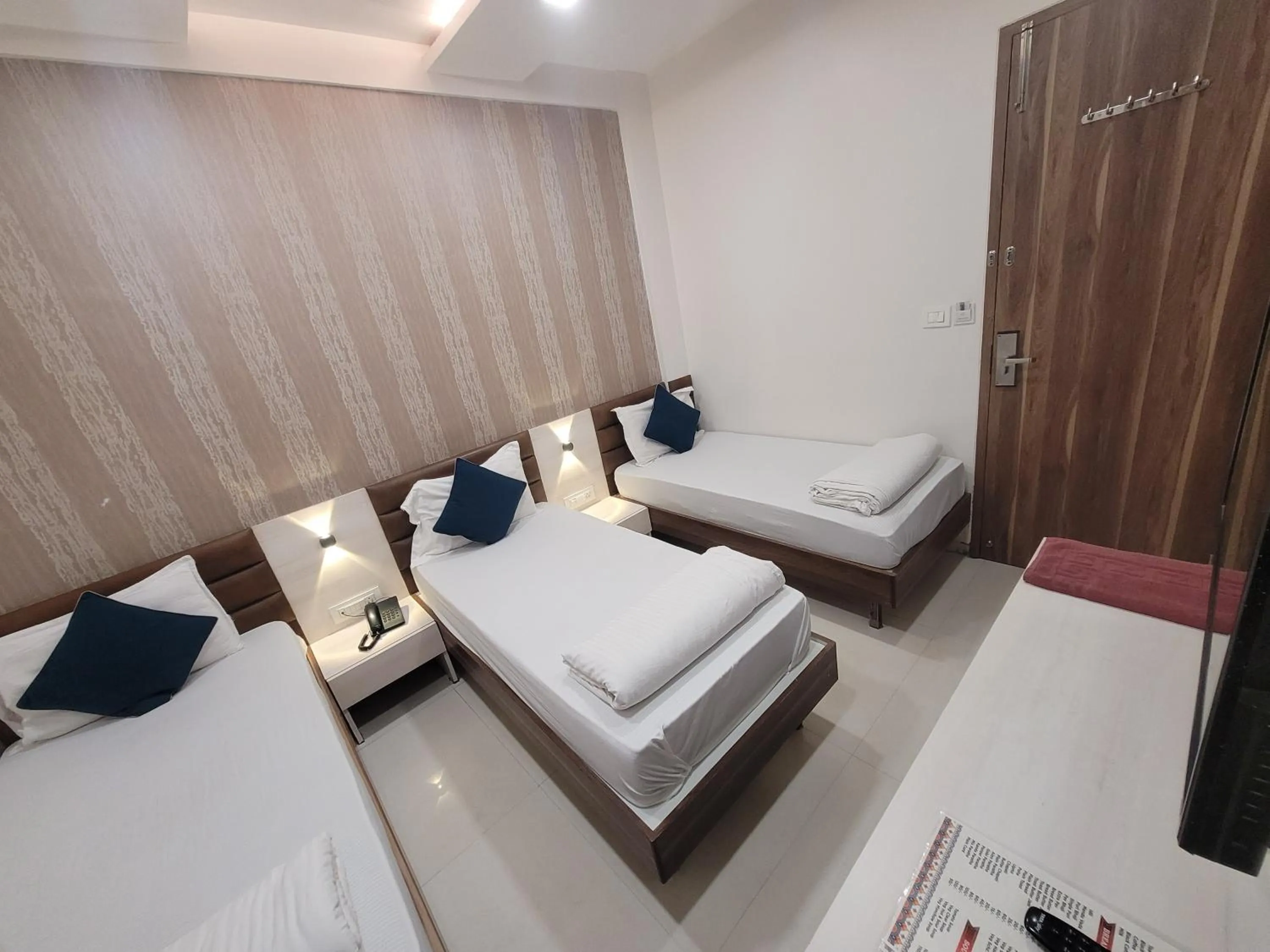 Bed in Hotel Heritage - Near Trade Center, Visa Consulate BKC
