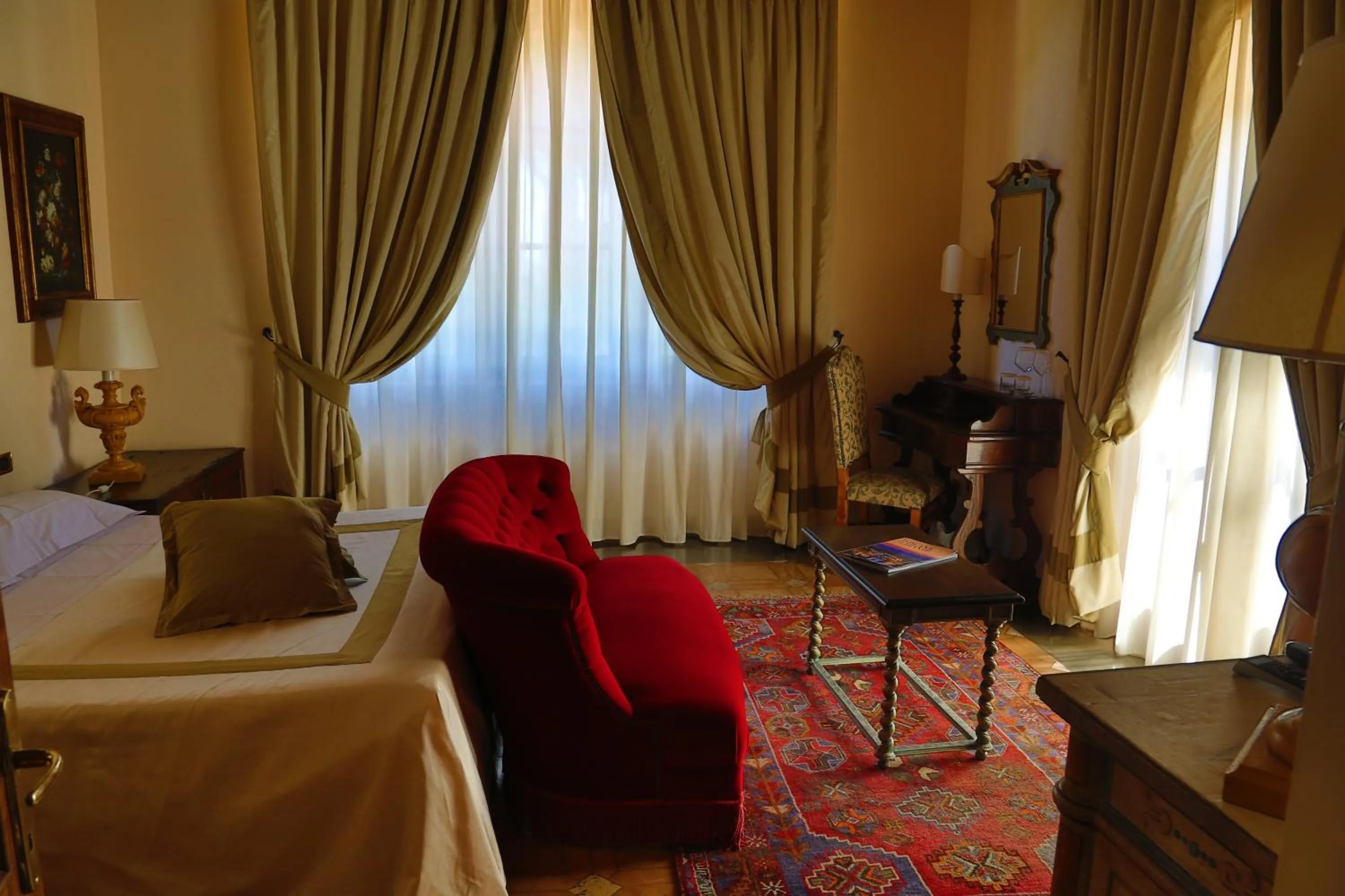 Bedroom in Hotel La Collegiata