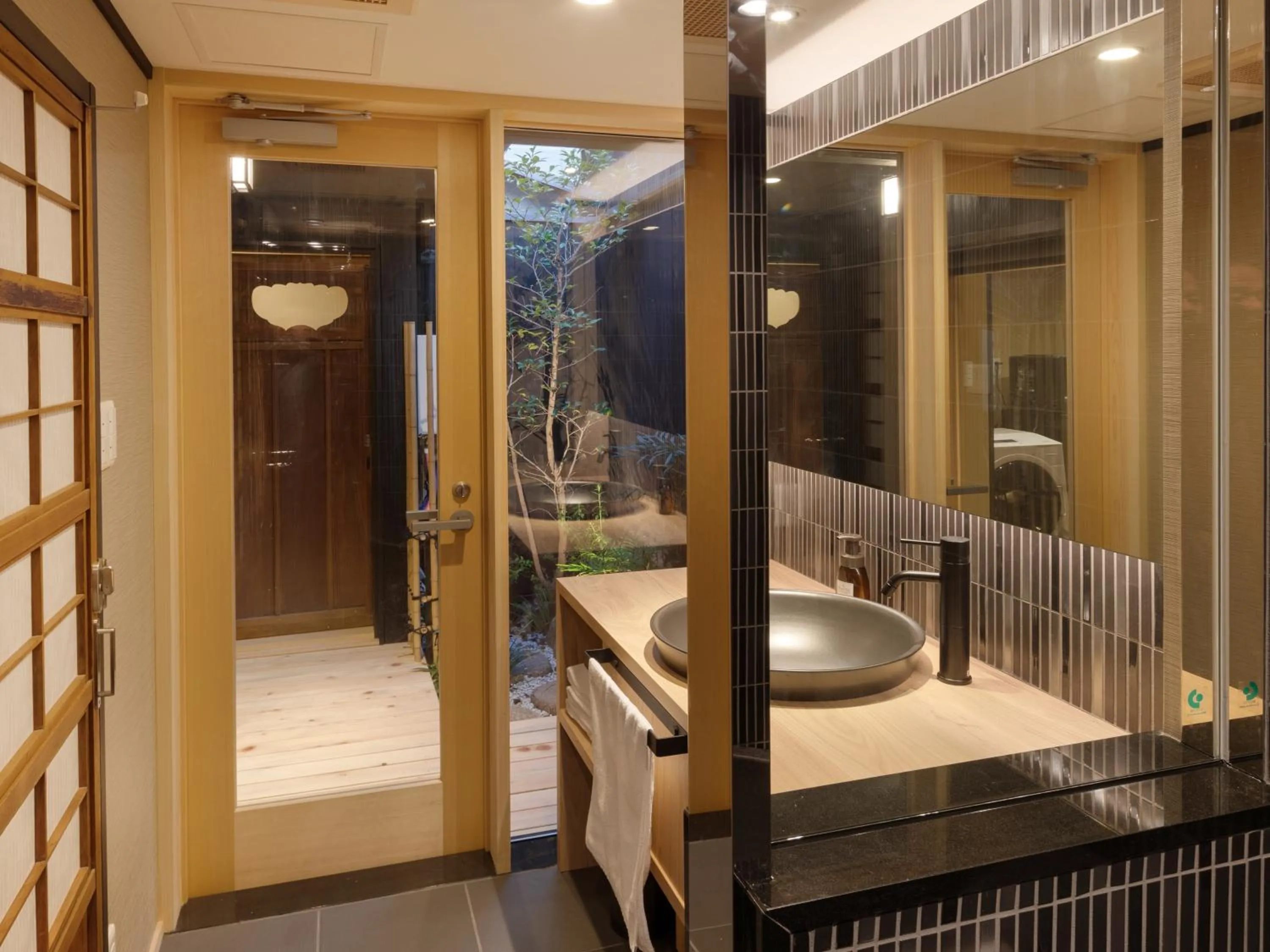 Bathroom in Tsumugi GionShirakawa