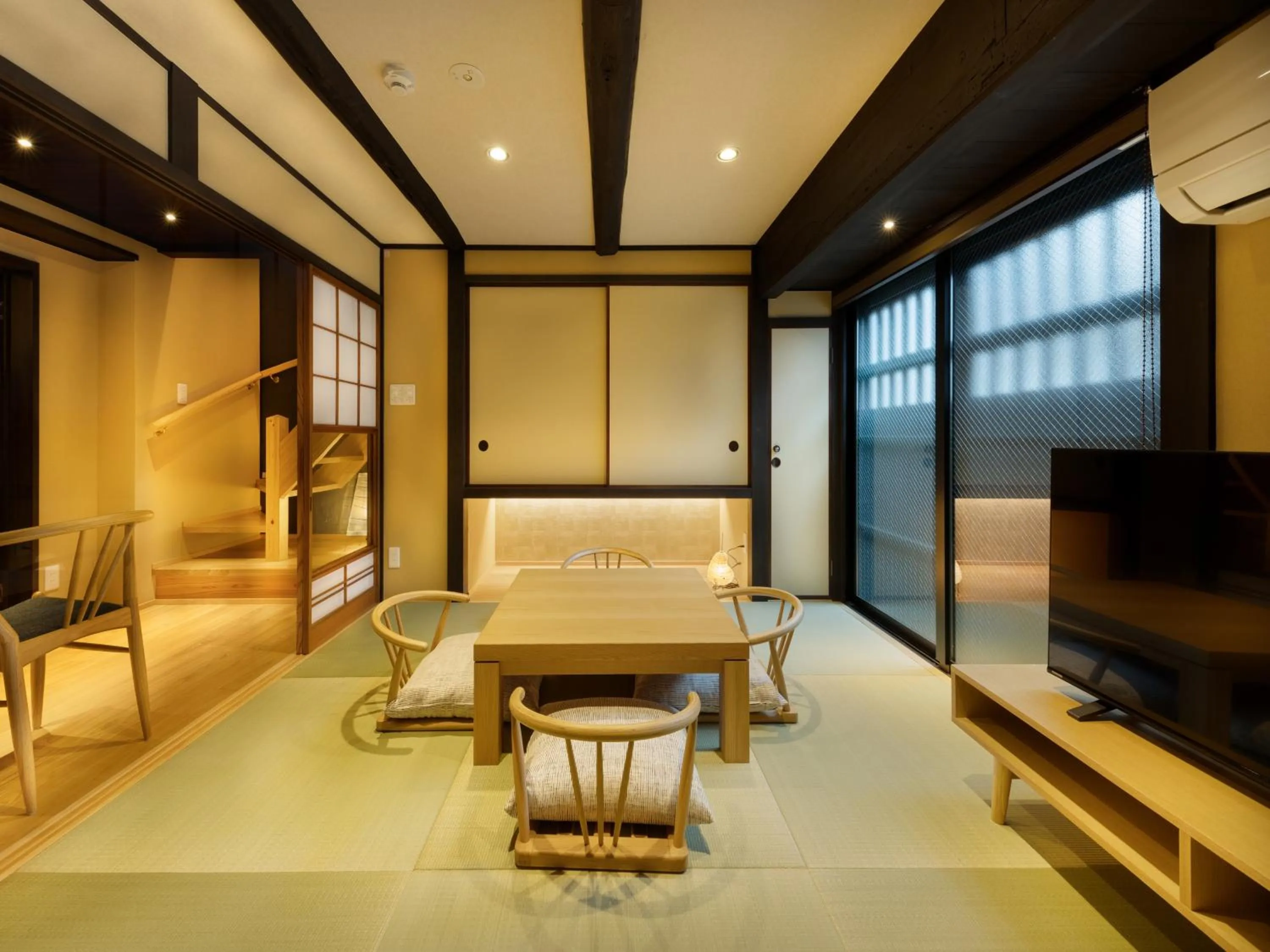 Living room in Tsumugi GionShirakawa