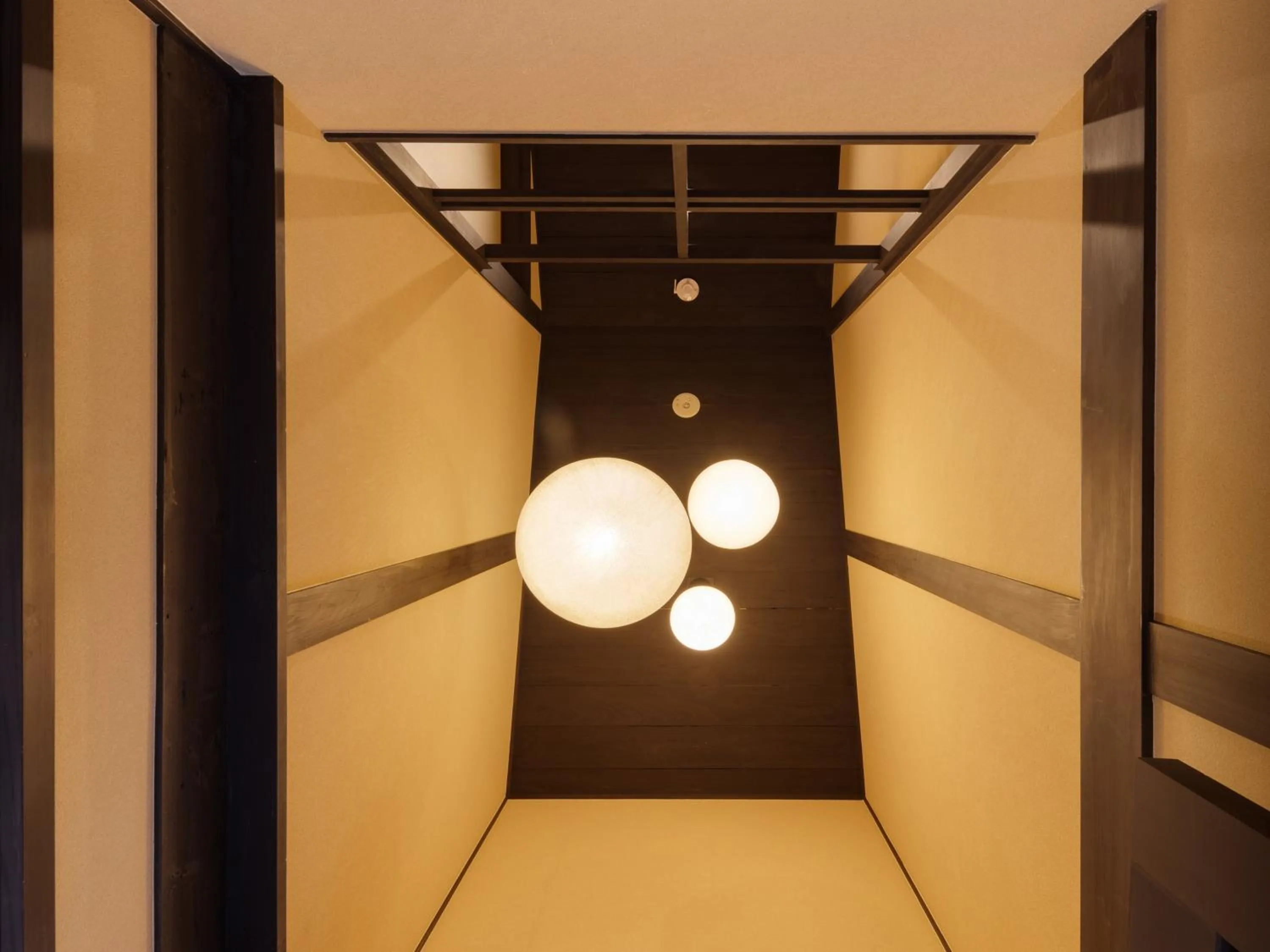 Decorative detail in Tsumugi GionShirakawa