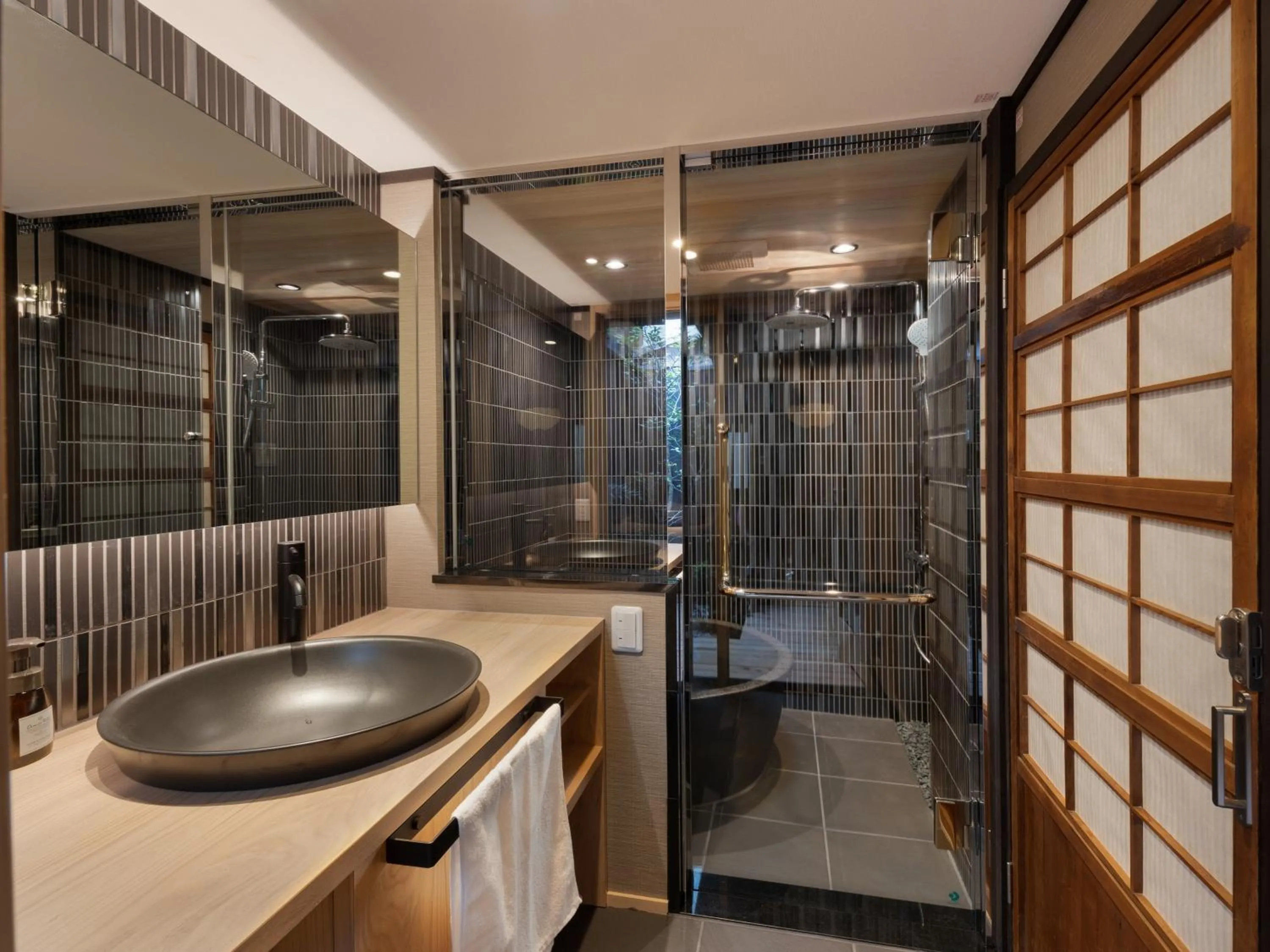 Bathroom in Tsumugi GionShirakawa