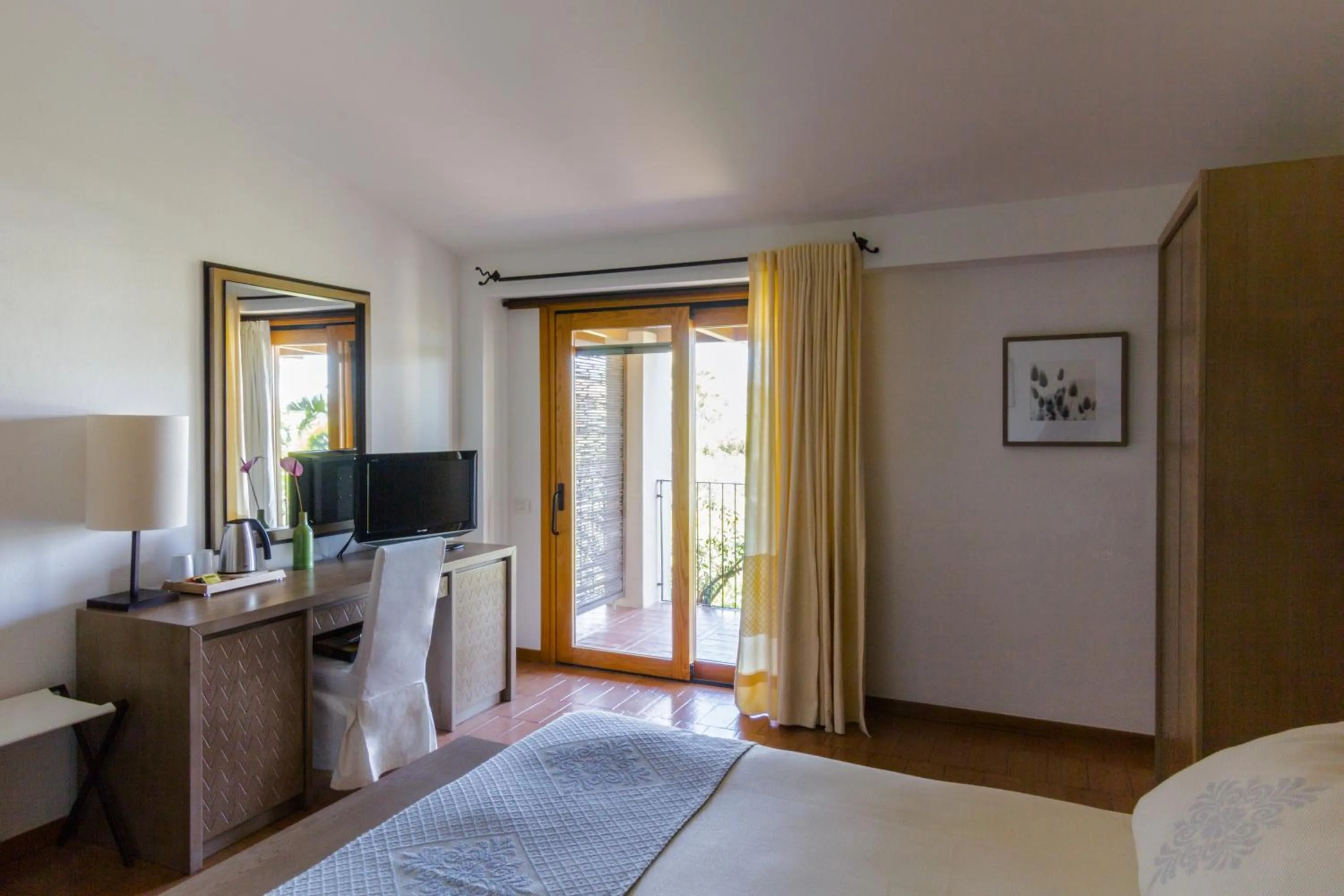 Other, Bed in Hotel Aquadulci