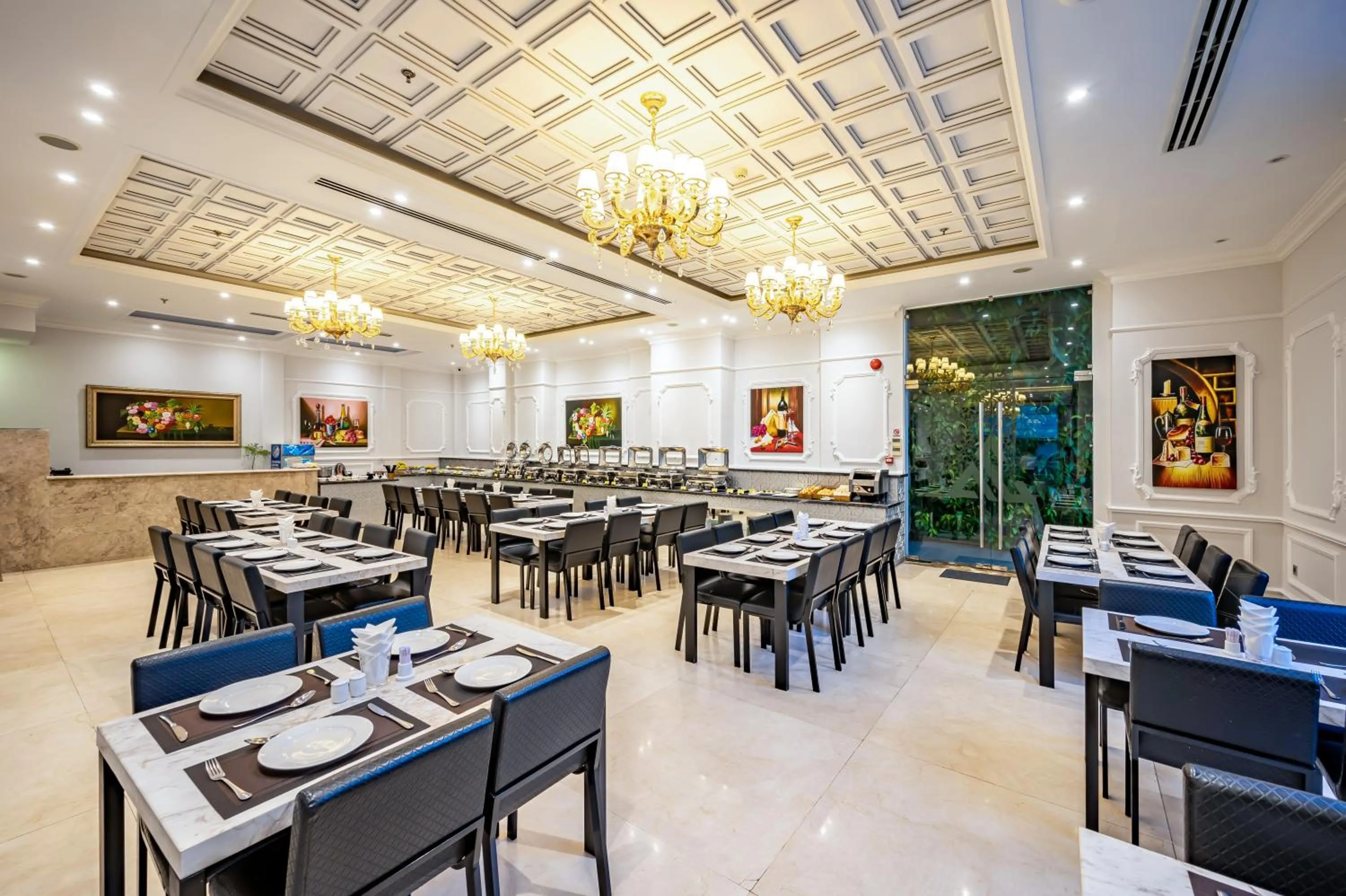 Restaurant/places to eat in Acnos Grand Hotel