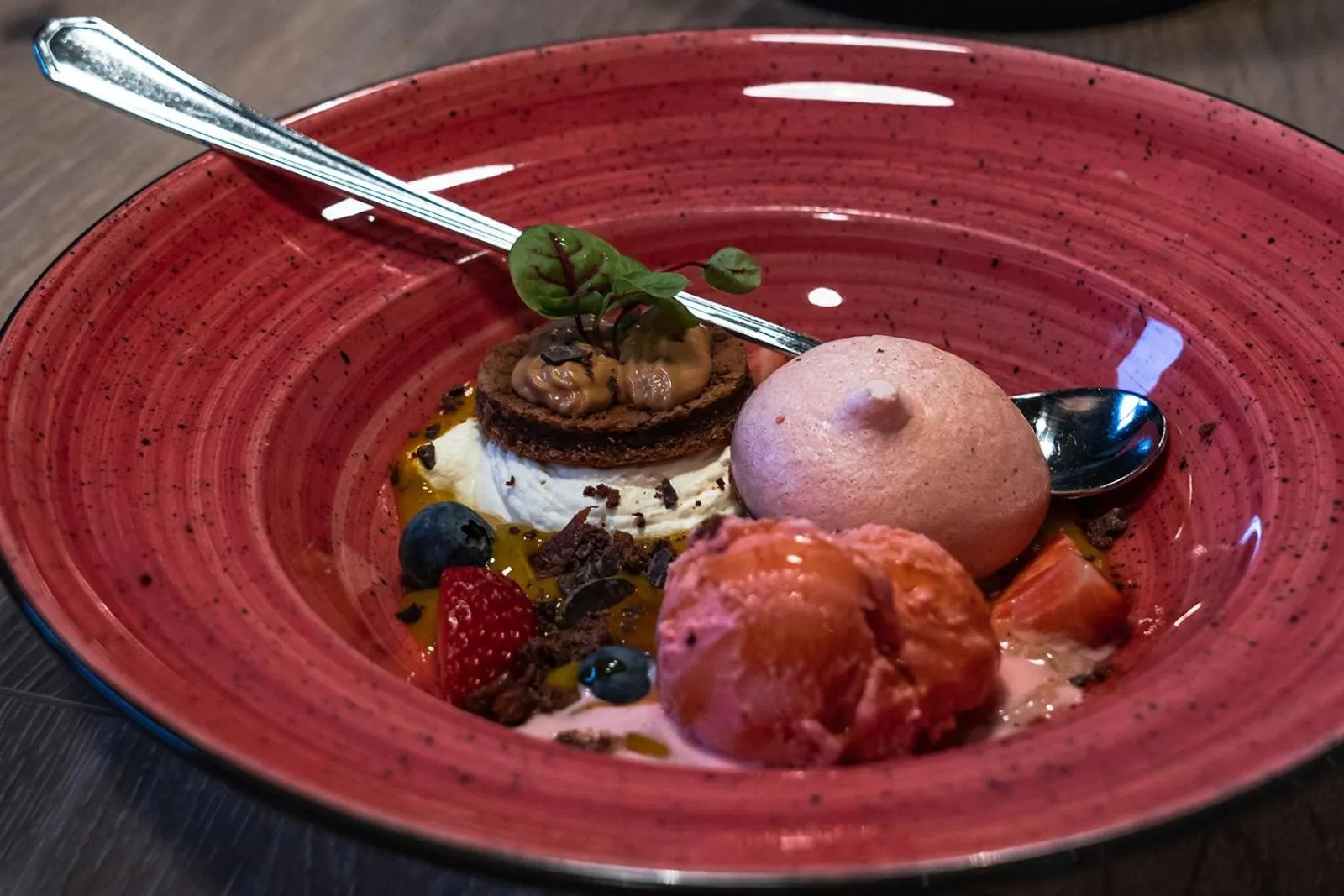 Food and drinks in Stracta Hotel