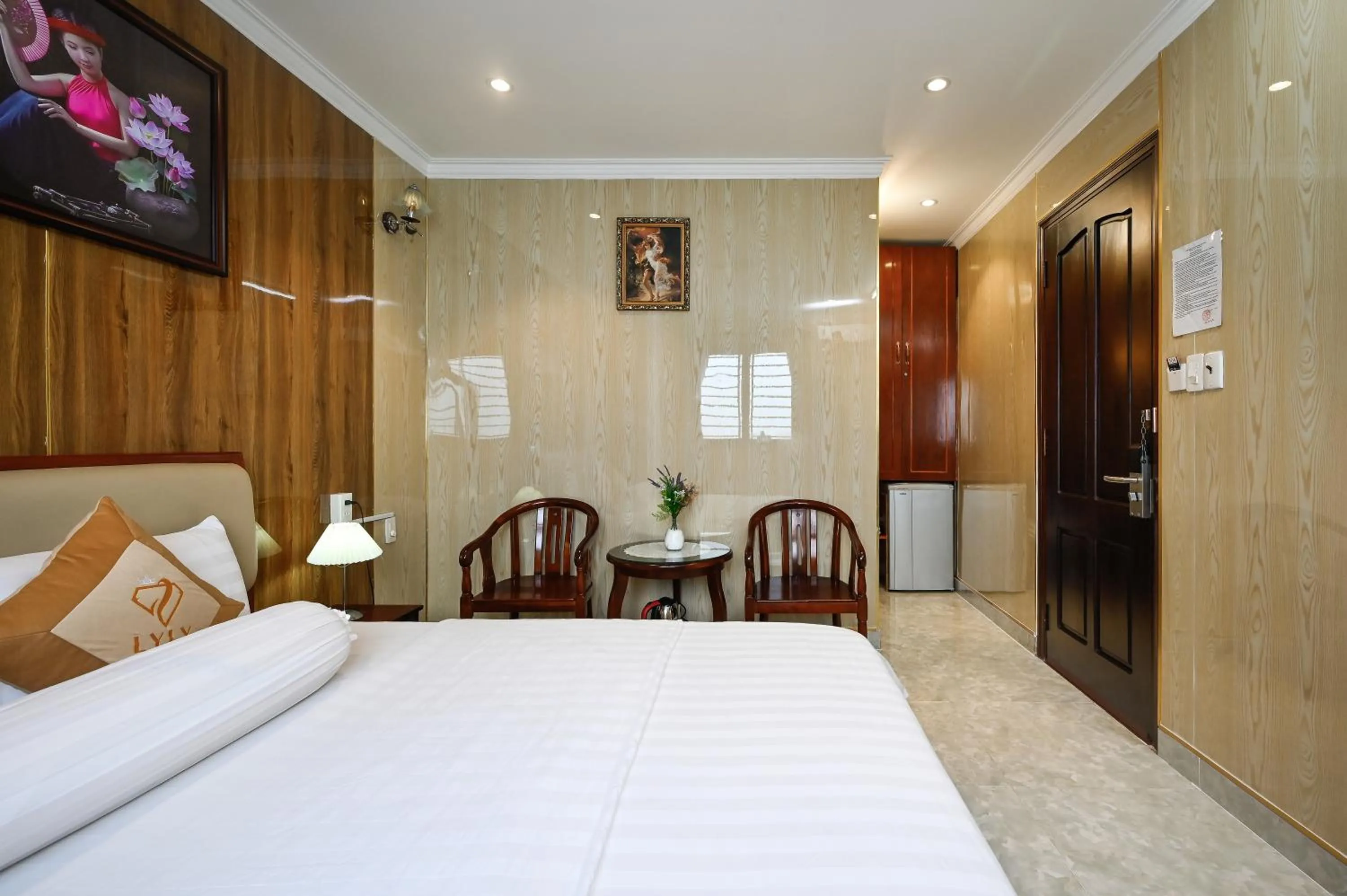 Photo of the whole room, Bed in Ly Ly Hotel