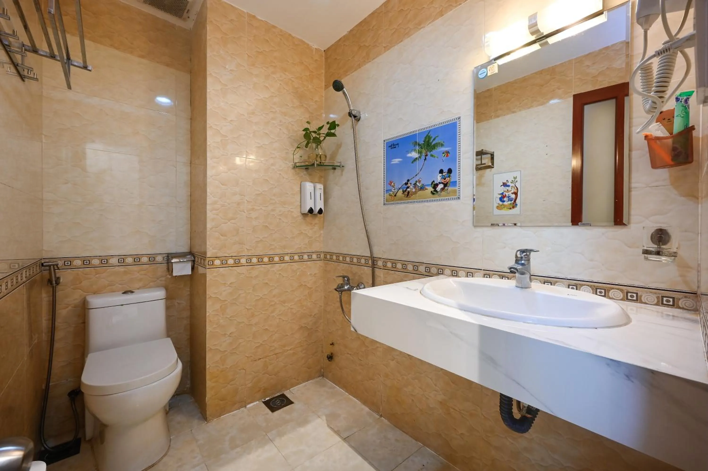 Shower in Ly Ly Hotel