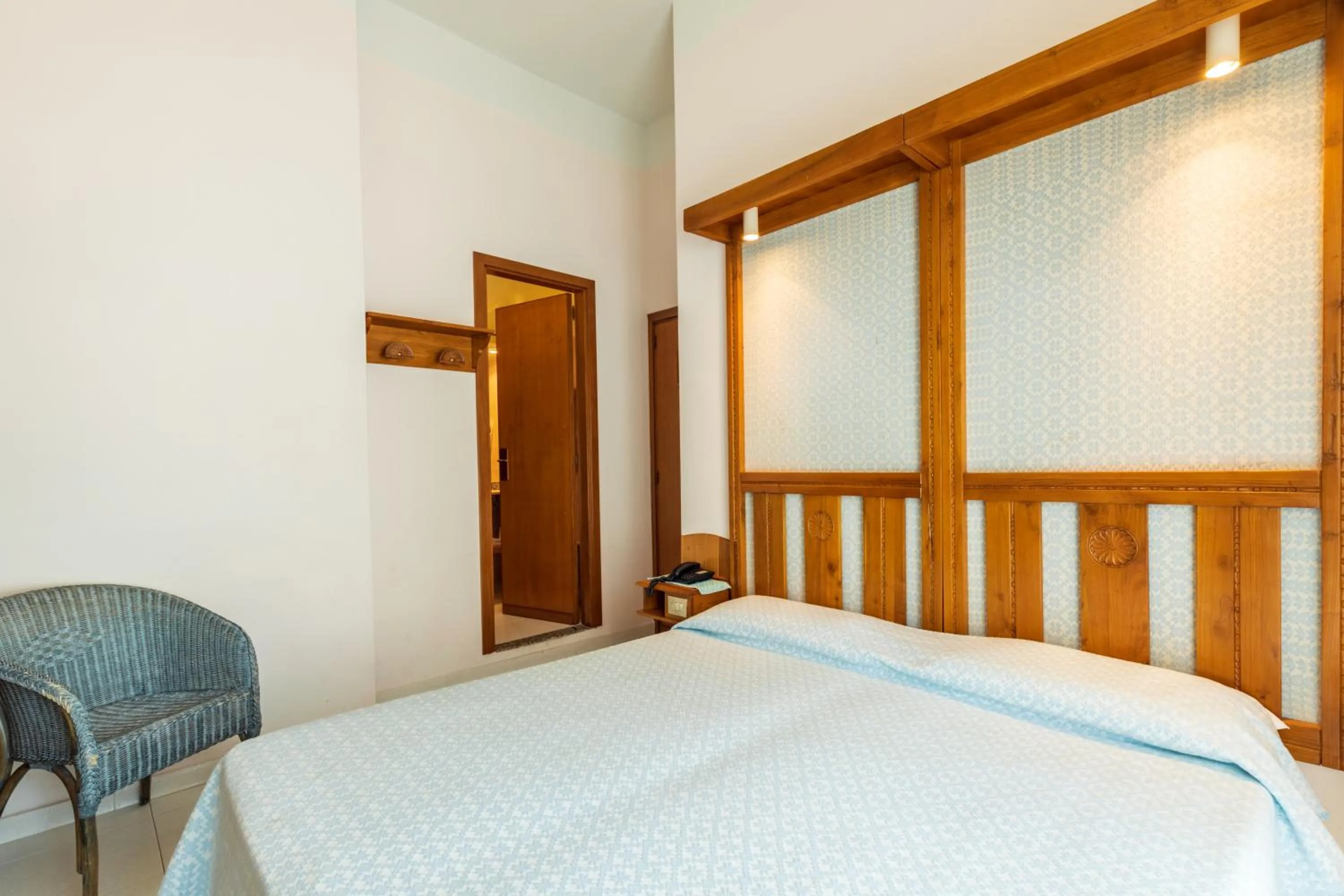 Bed in Albergo Miramare