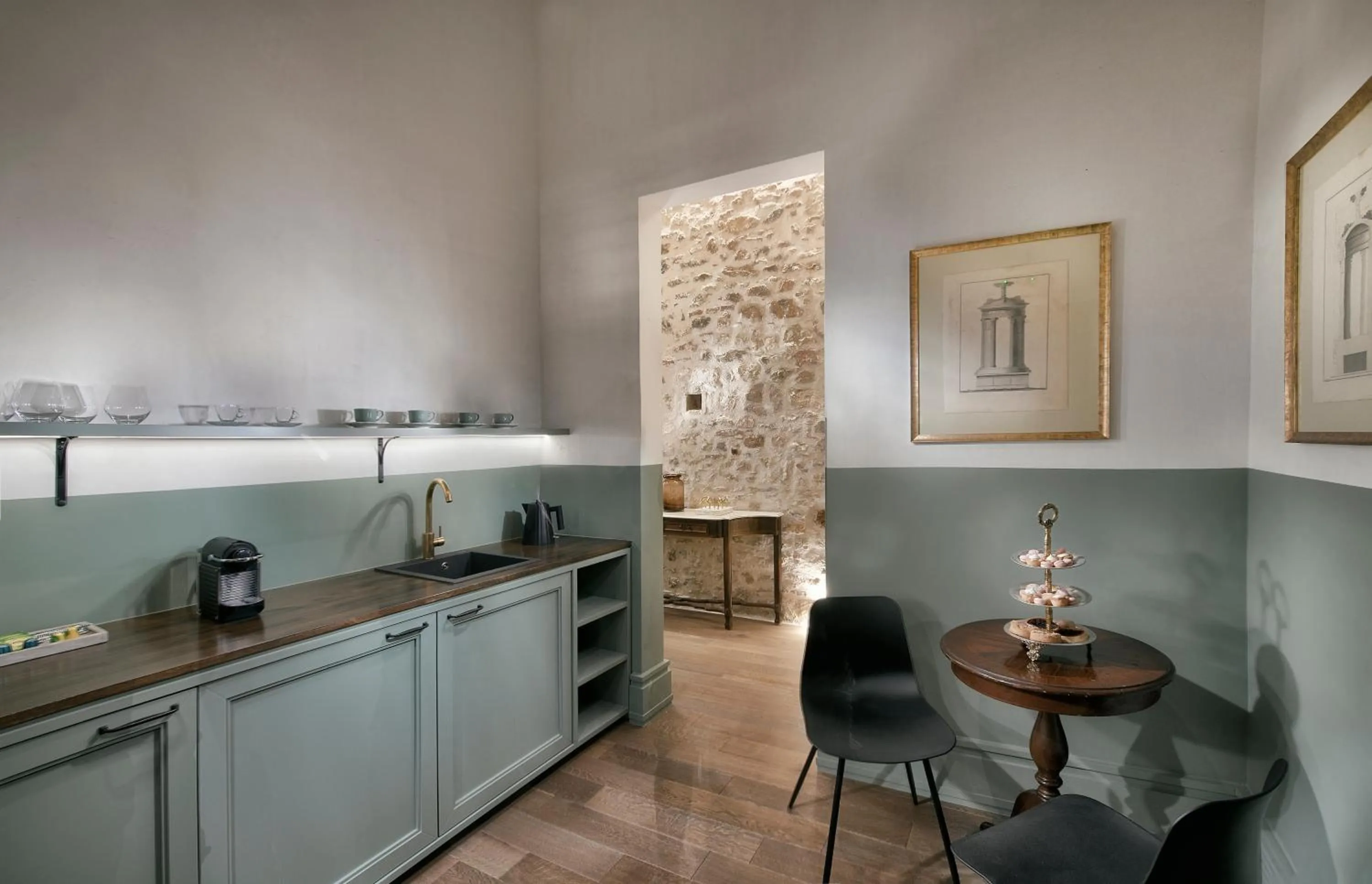 Kitchen or kitchenette in ATHINAIDOS QUARTERS by K&K