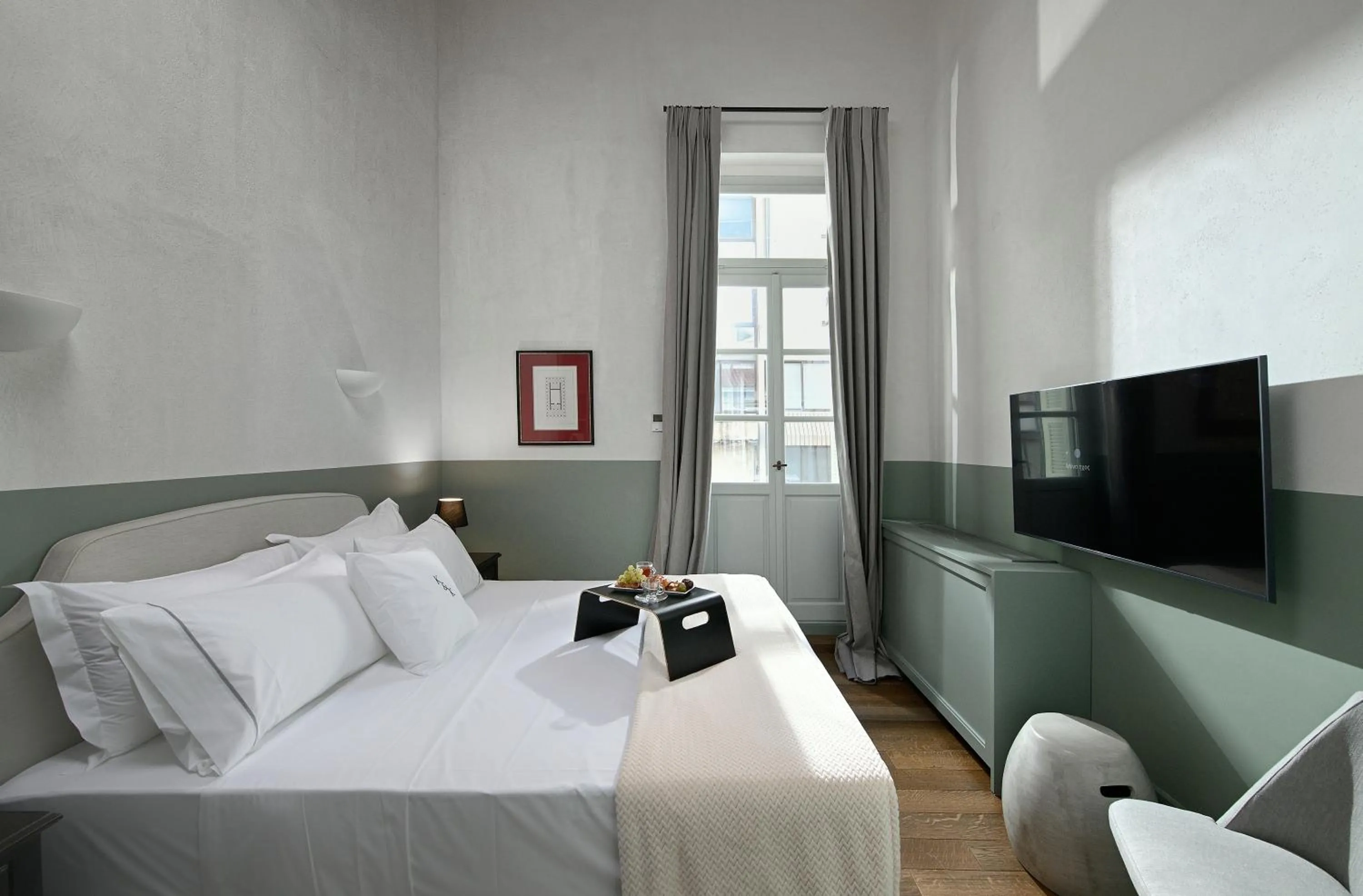 Photo of the whole room, Bed in ATHINAIDOS QUARTERS by K&K