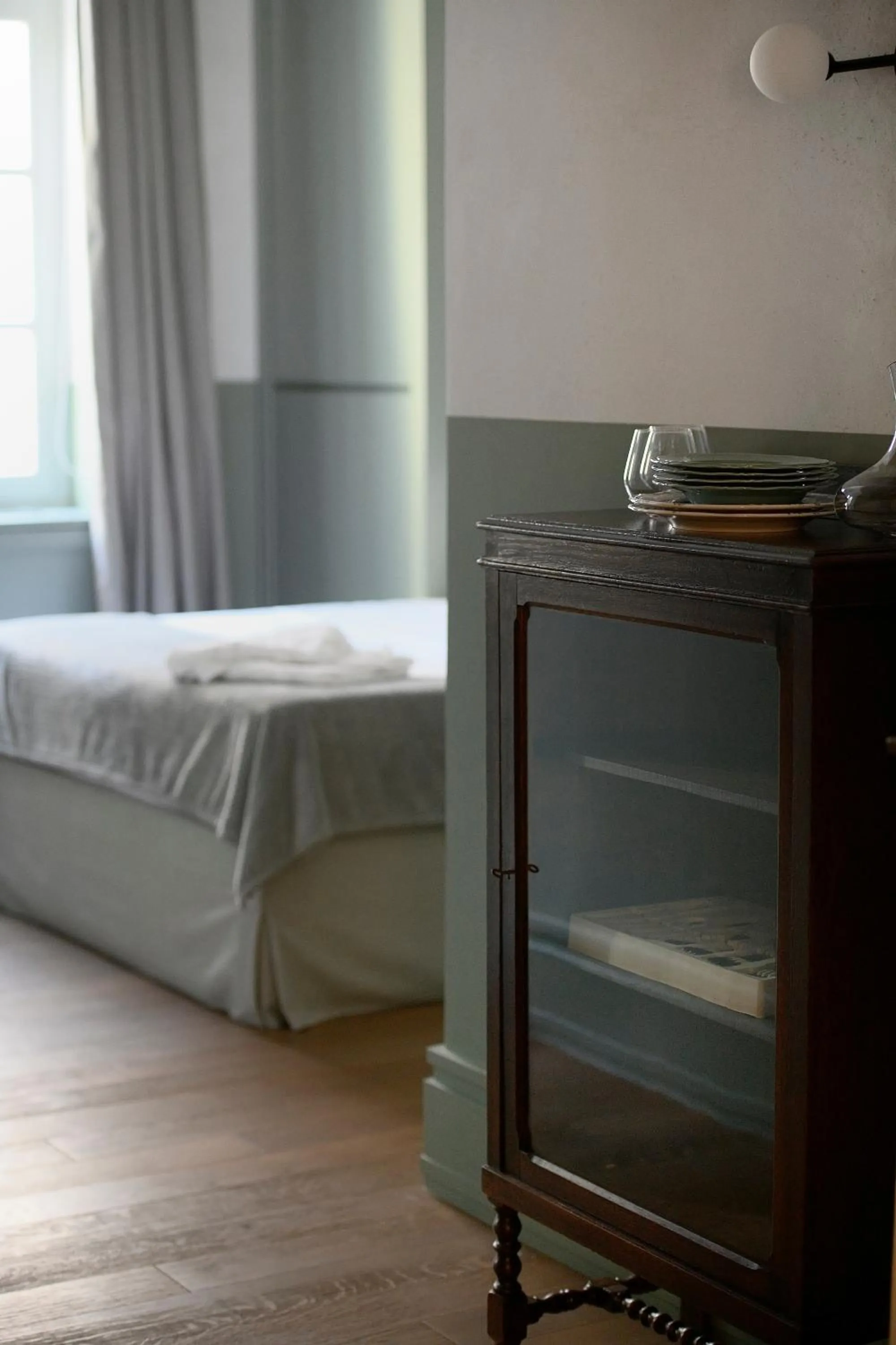 Coffee/tea facilities, Bed in ATHINAIDOS QUARTERS by K&K