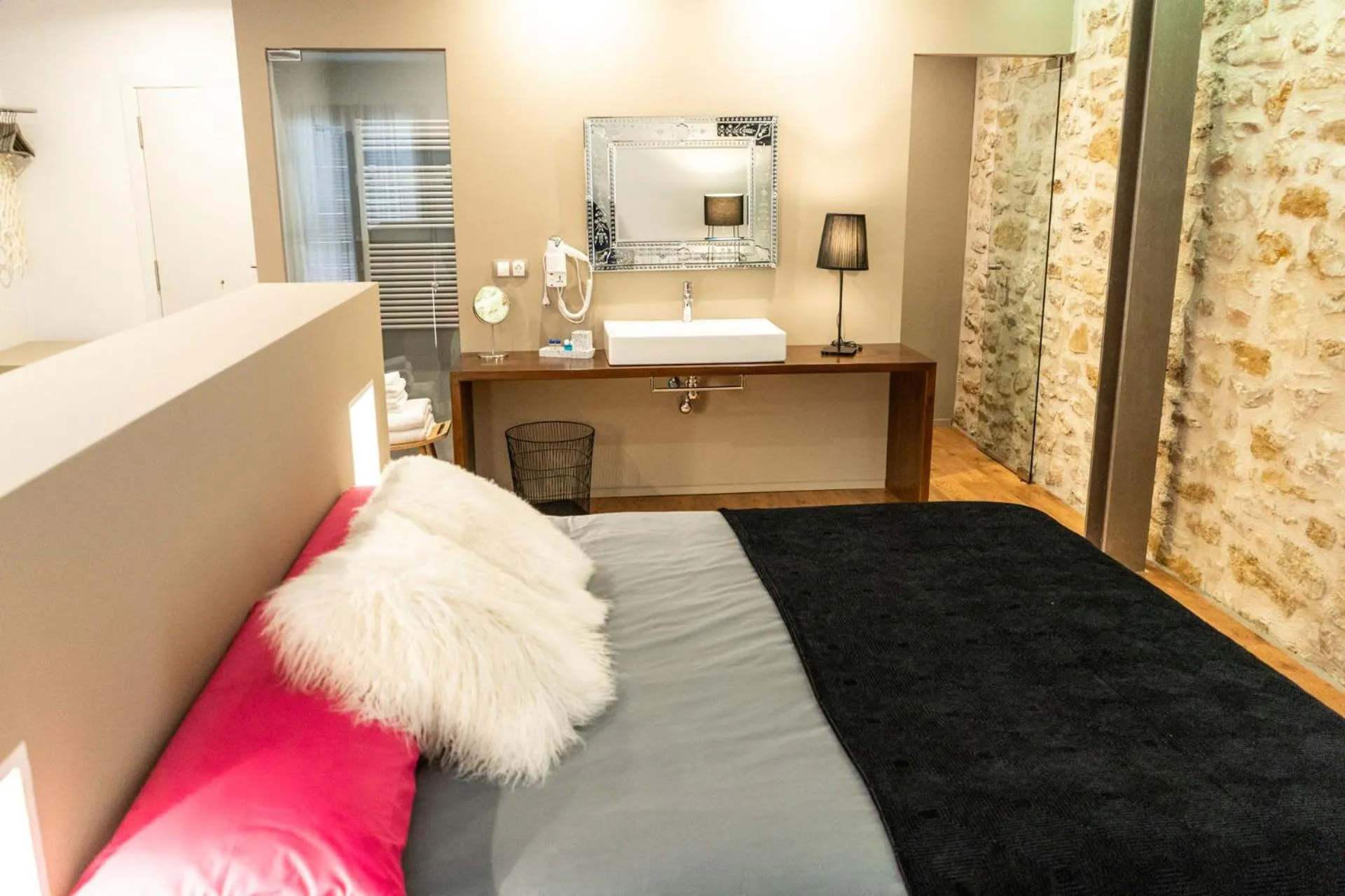 Bedroom, Bed in Hotel Boutique Abadia del Maestrat