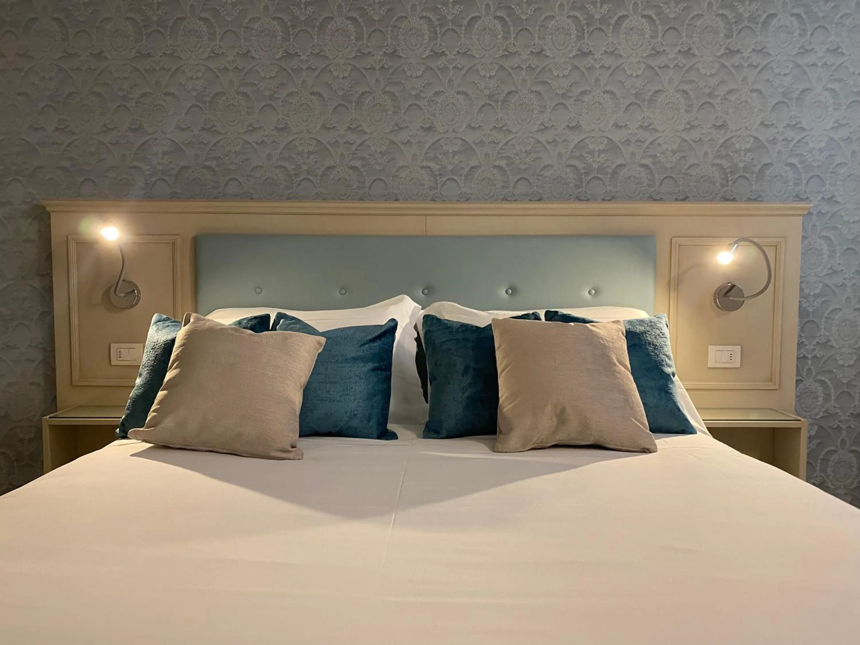 Bed in San Lio Tourist House