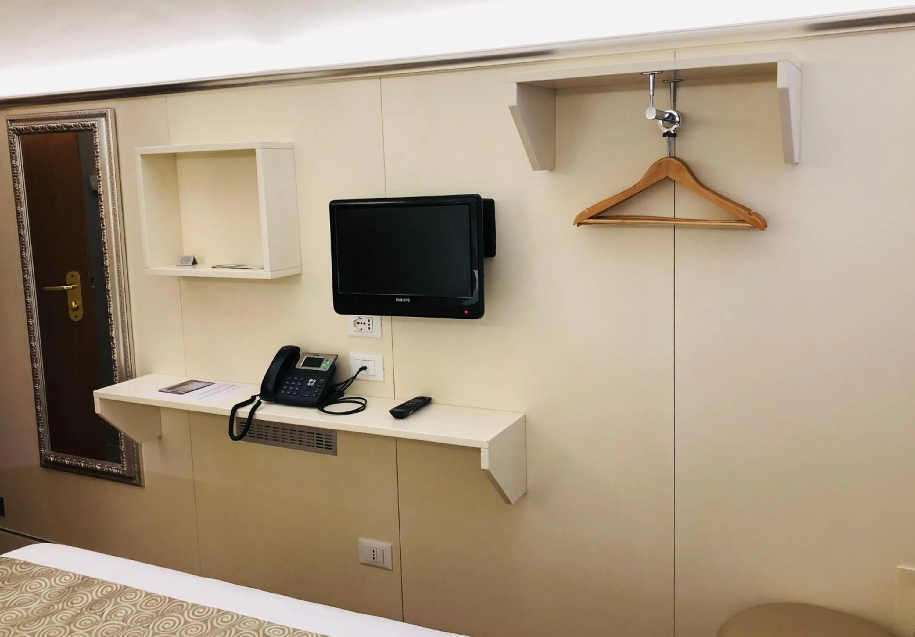 Bed in San Lio Tourist House